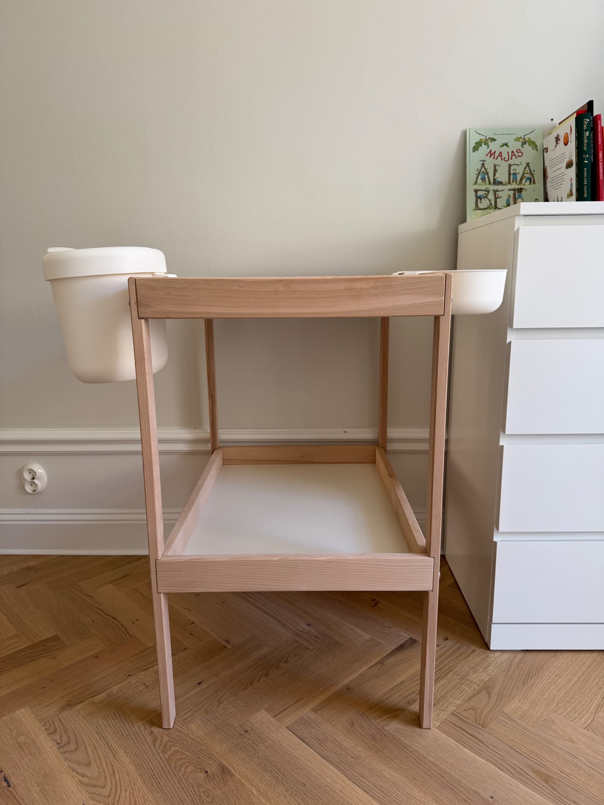 SNIGLAR changing table, beech/white, 53x72x87 cm