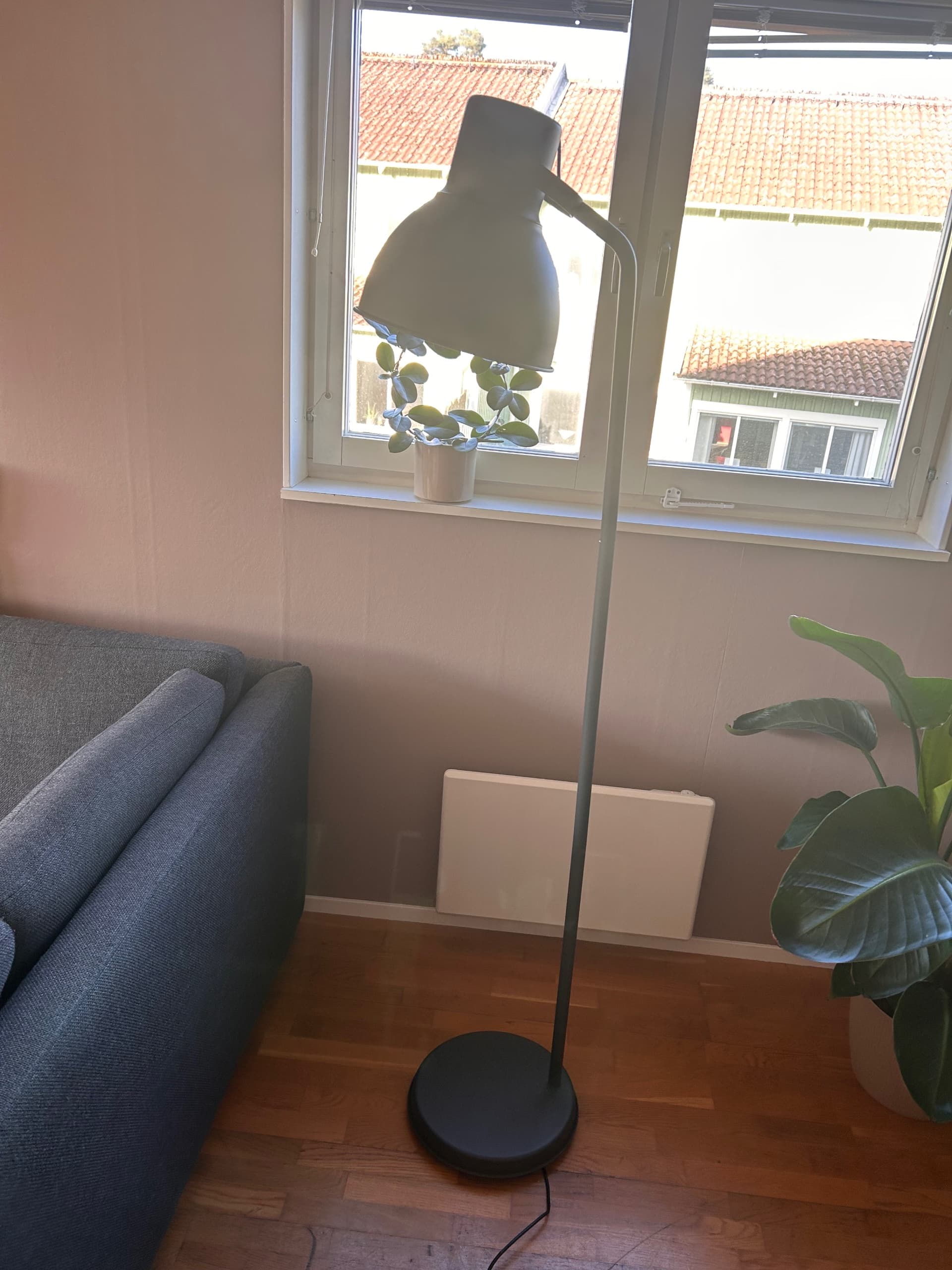 HEKTAR floor lamp, dark grey