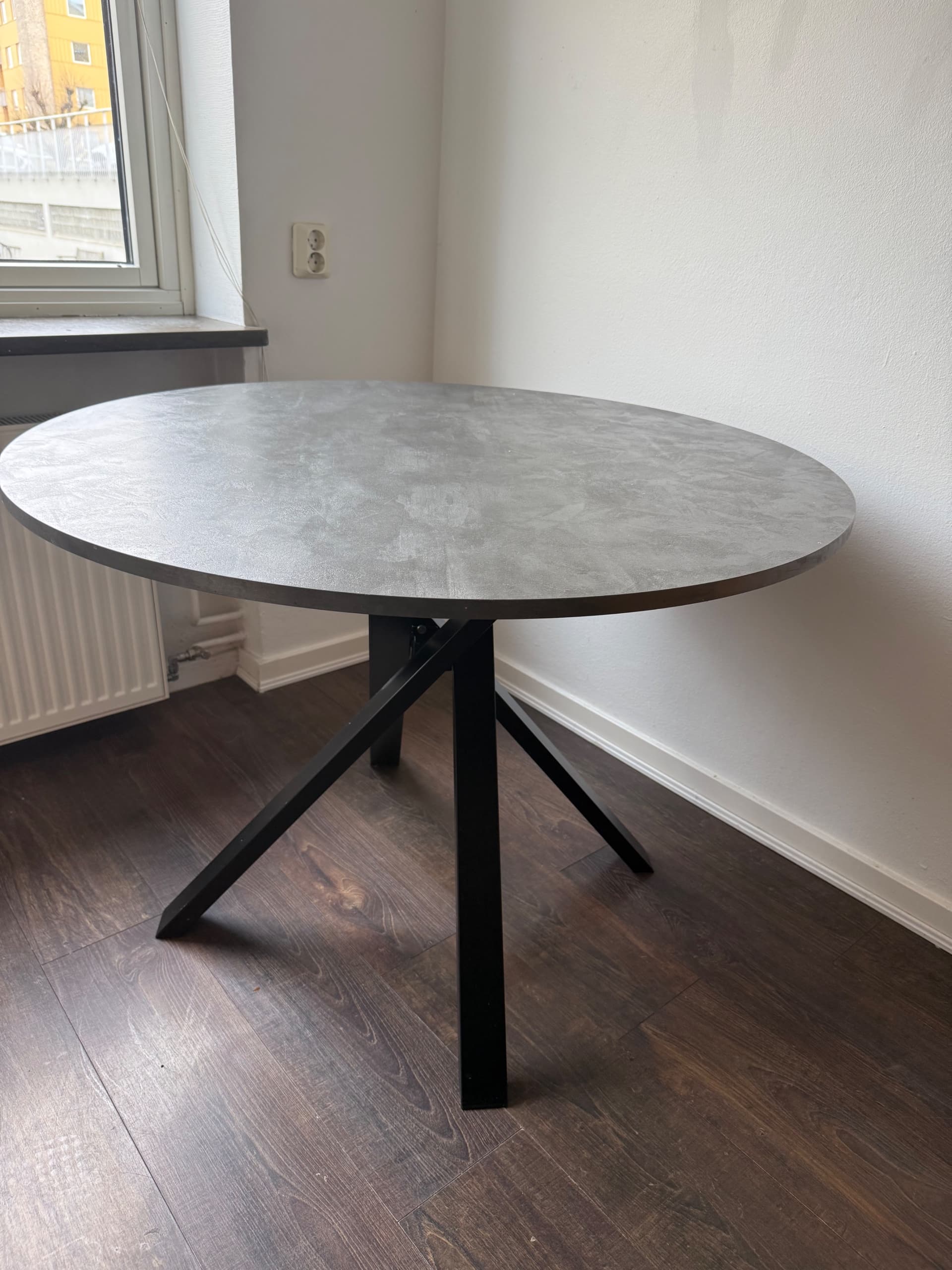 MARIEDAMM bord, svart marmormönstrad, 105 cm