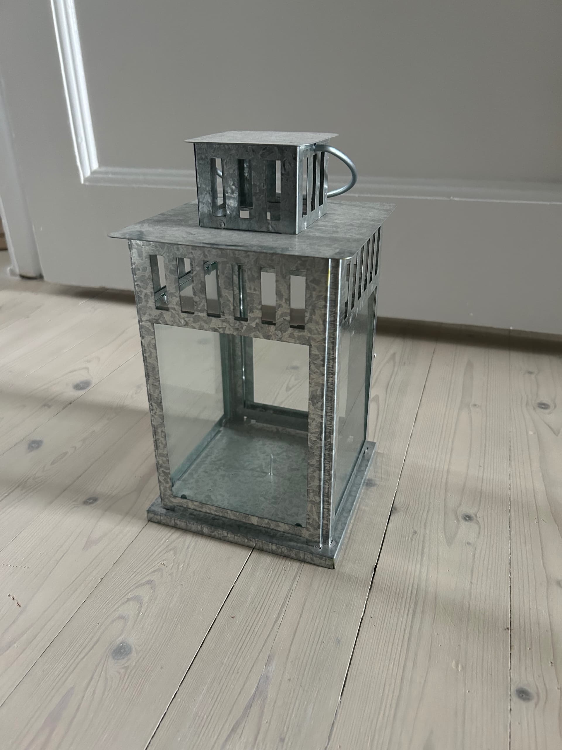 BORRBY Lykta för blockljus, inom-/utomhus svart