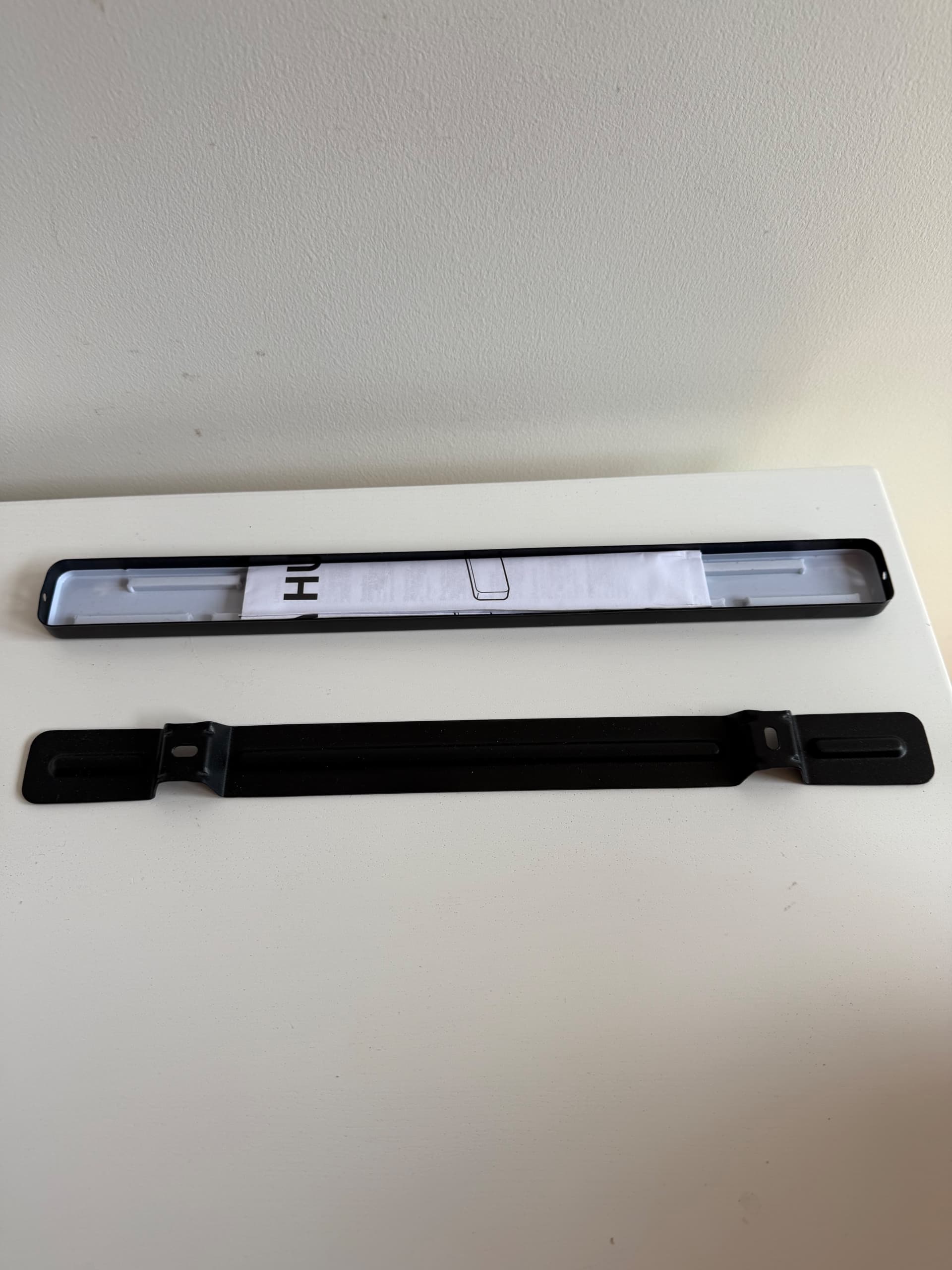 HULTARP magnetlist, svart, 38 cm