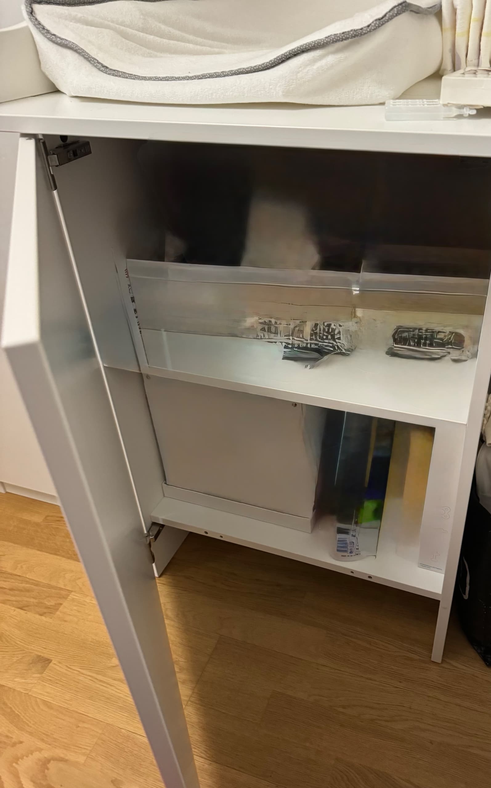 SMÅGÖRA skötbord/bokhylla med 1 hylla, vit