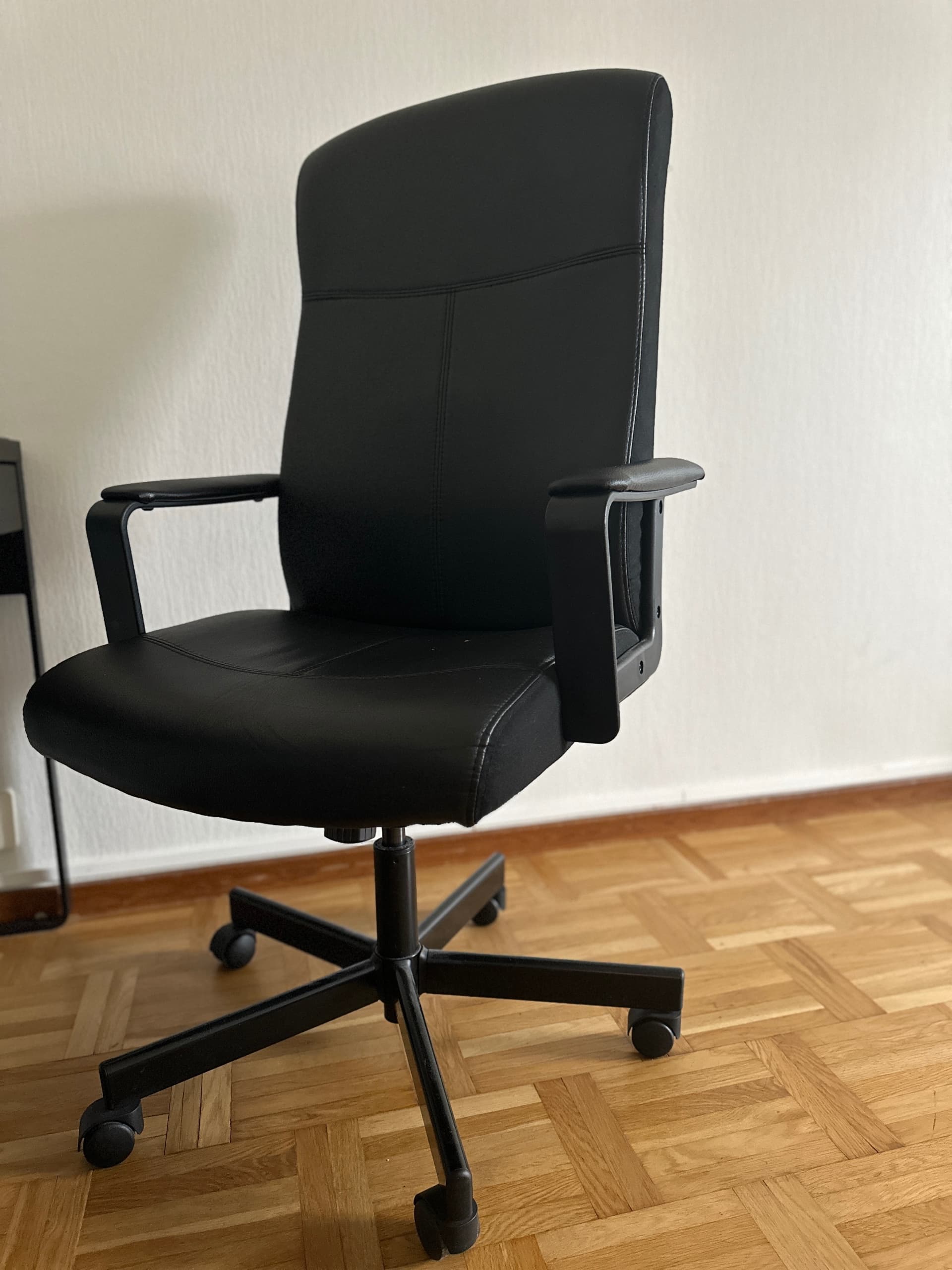 MILLBERGET swivel chair, Murum black