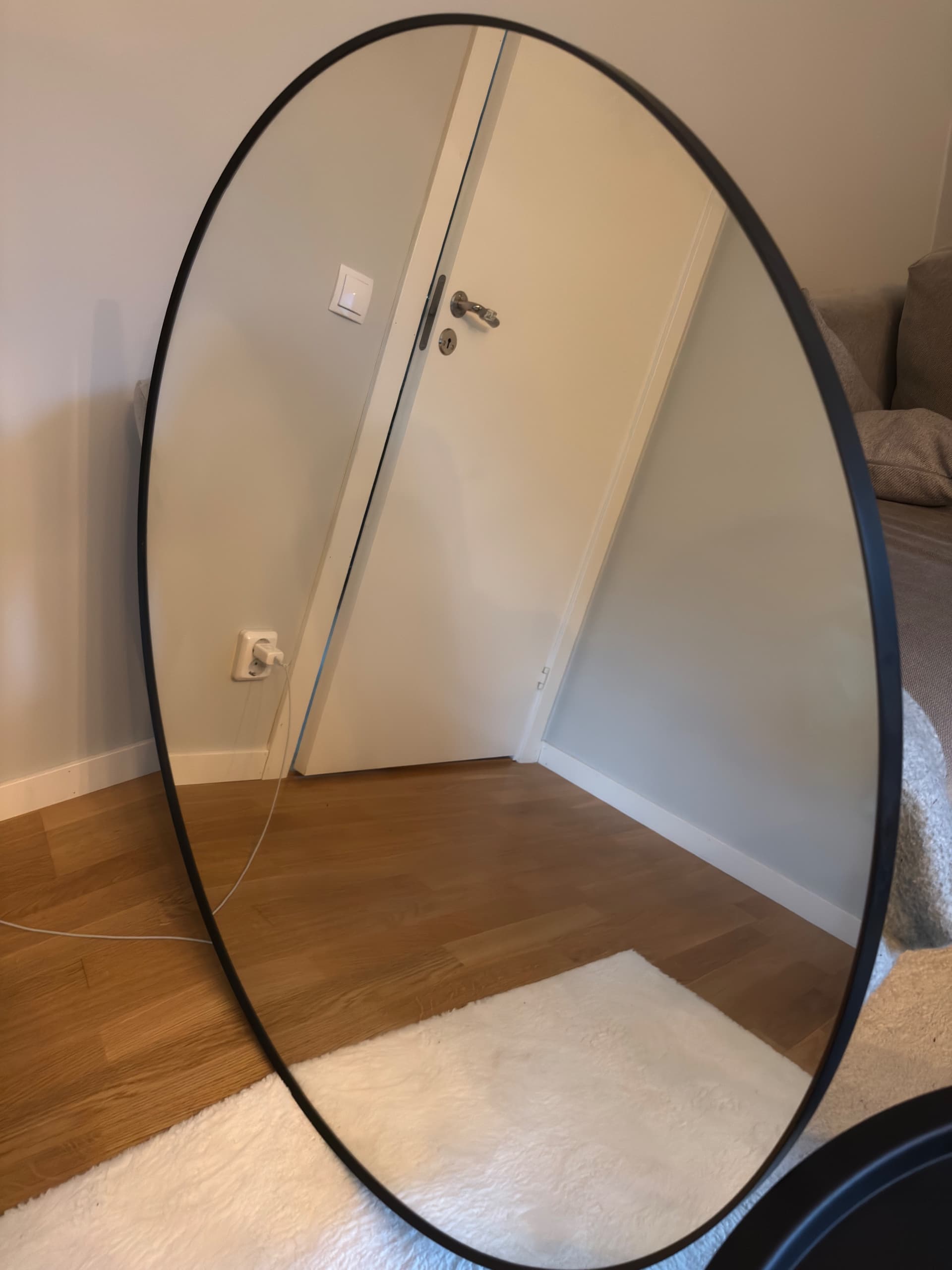 LINDBYN mirror, black, 110 cm