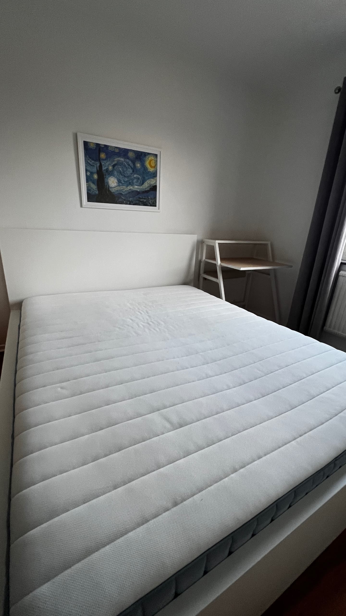 BED WITH MATTRESS