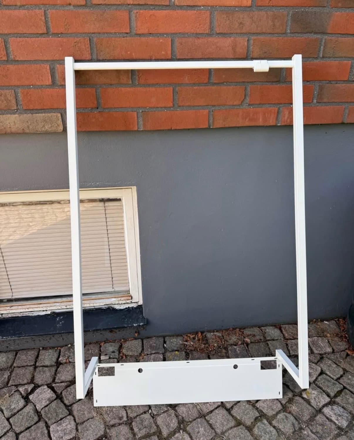 Klädhängare & klädställningar