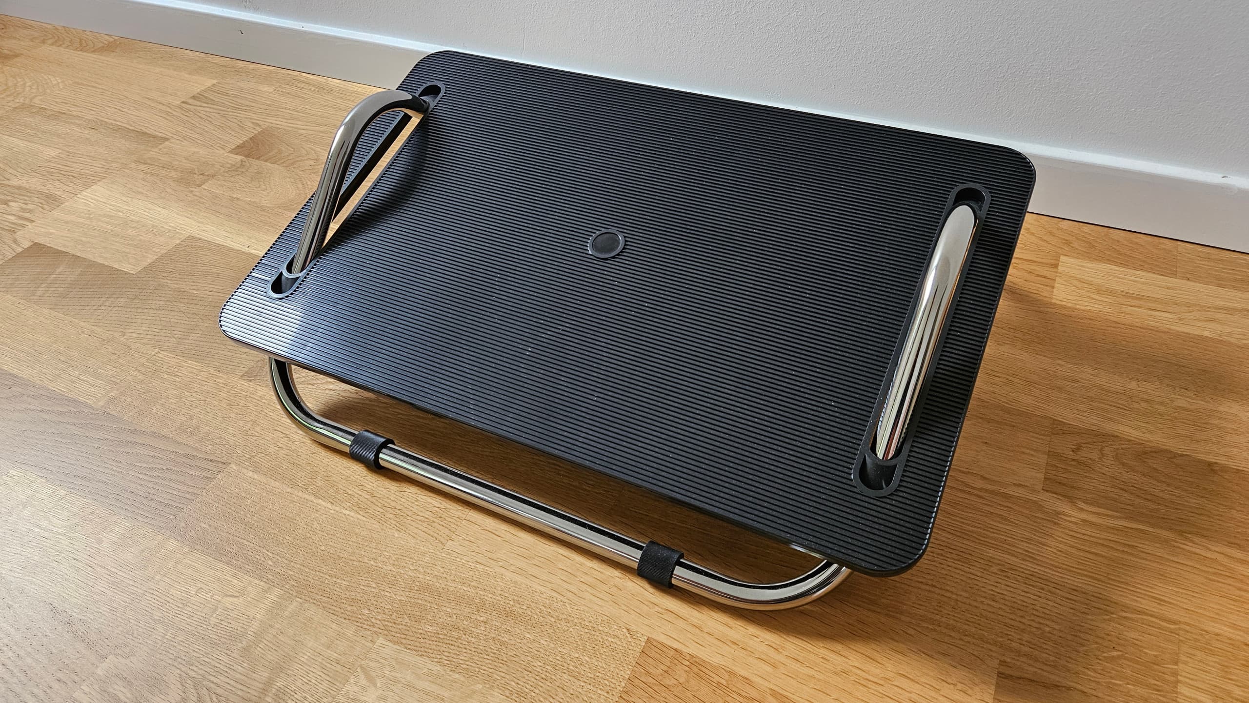 DAGOTTO foot-rest, black