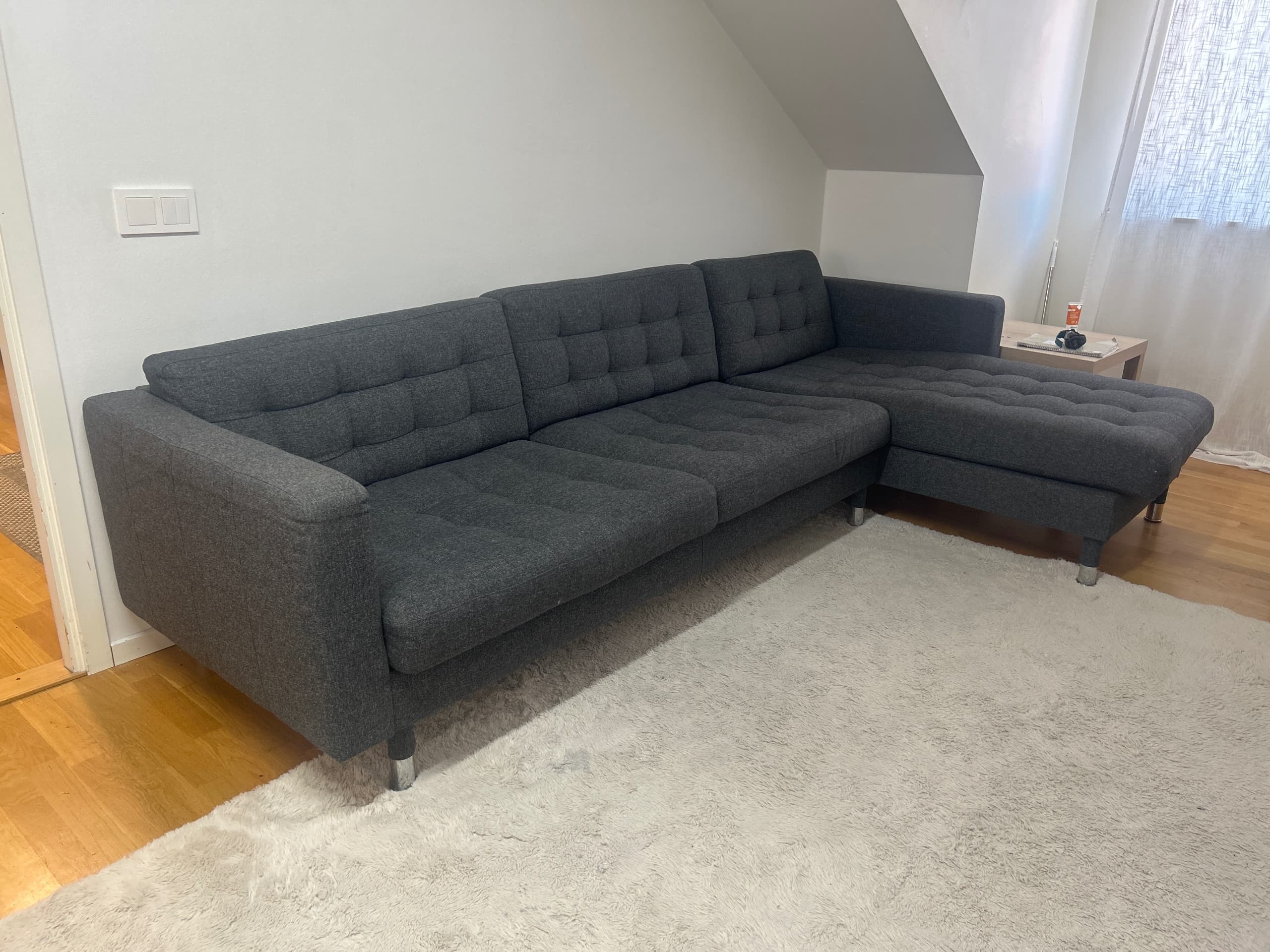 LANDSKRONA 4-seat sofa, with chaise longue/Gunnared light green/wood
