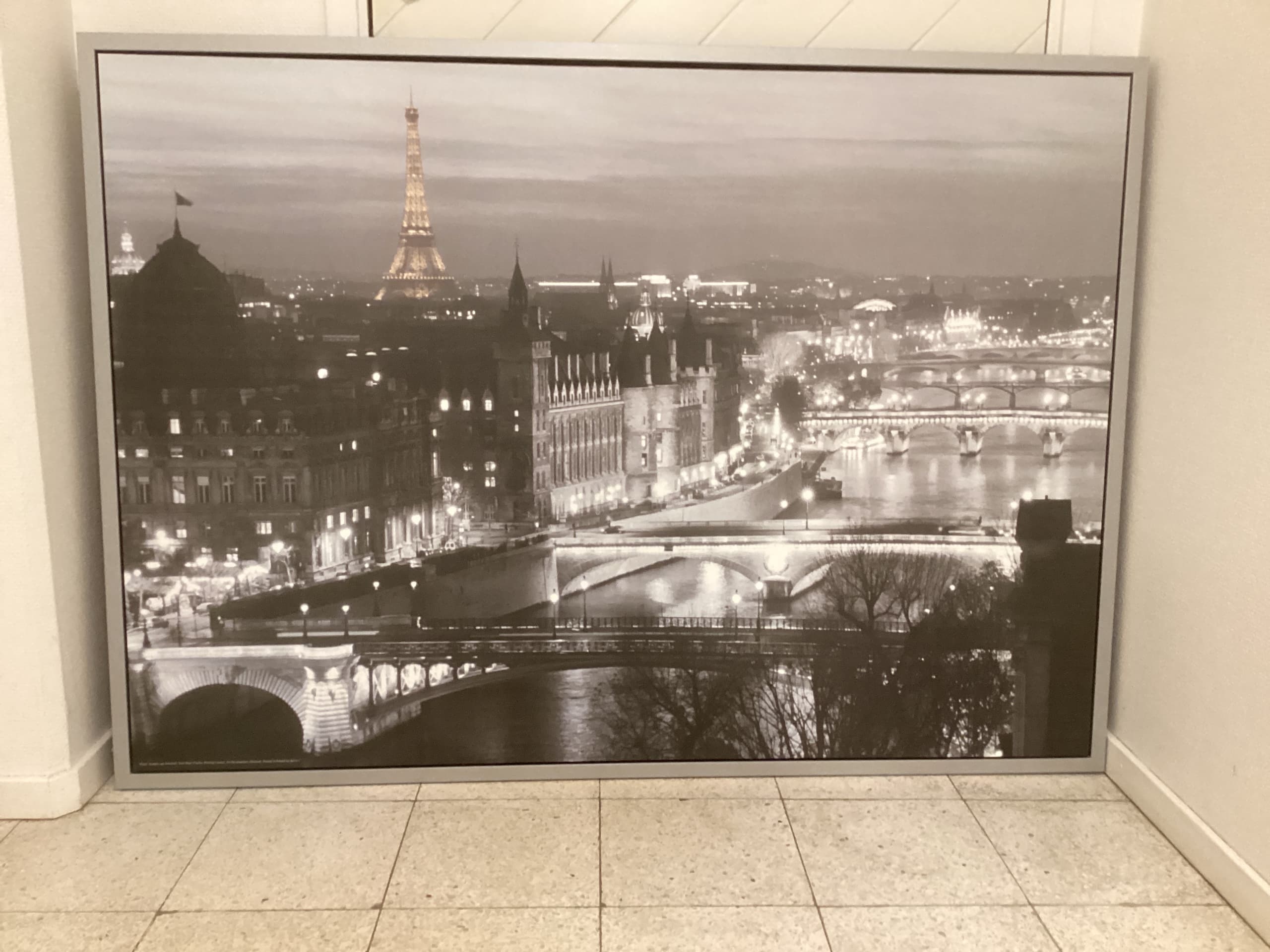 TAVLA PARIS