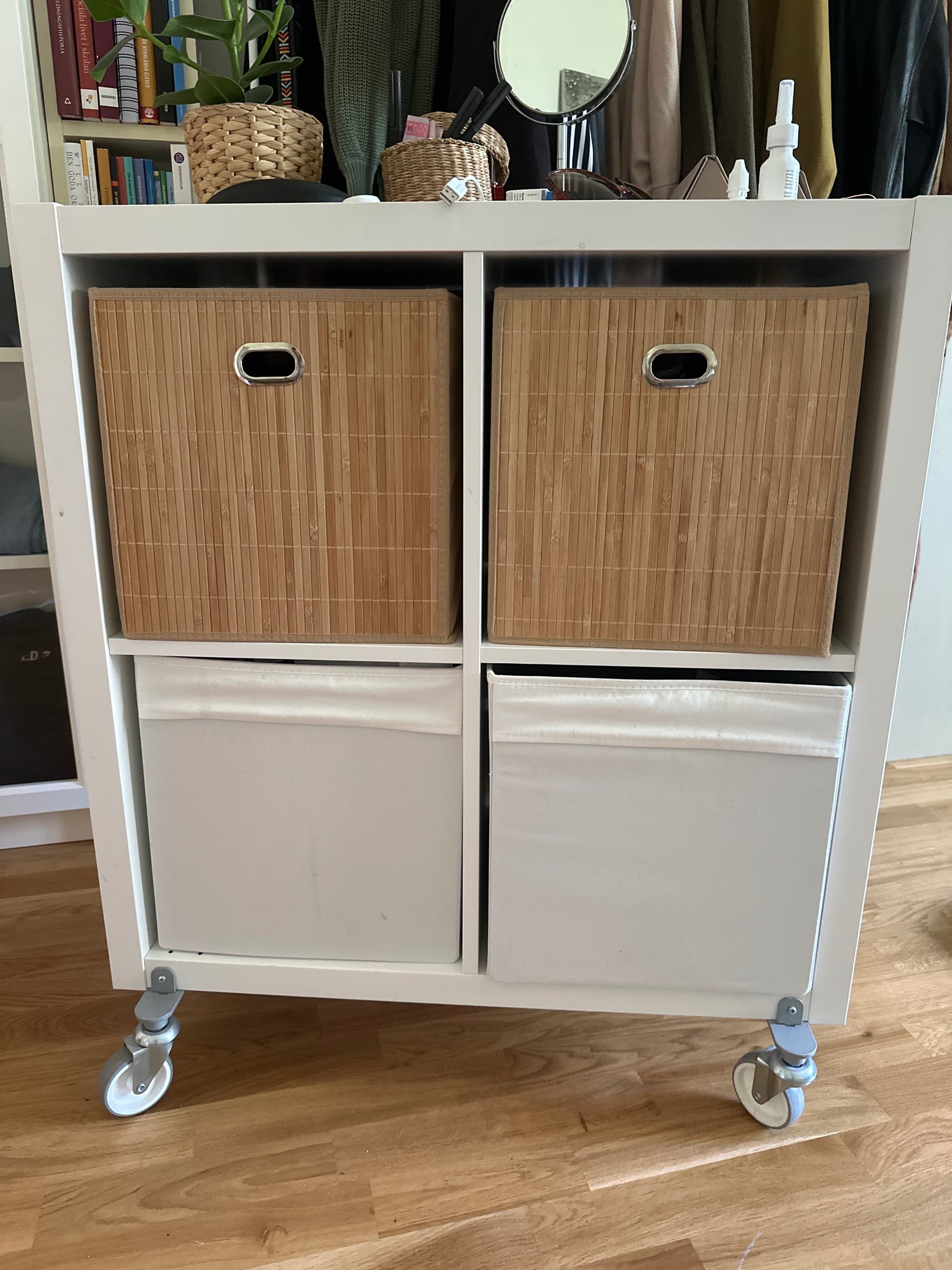 KALLAX shelving unit, white/Dröna dark grey, 77x39x77 cm