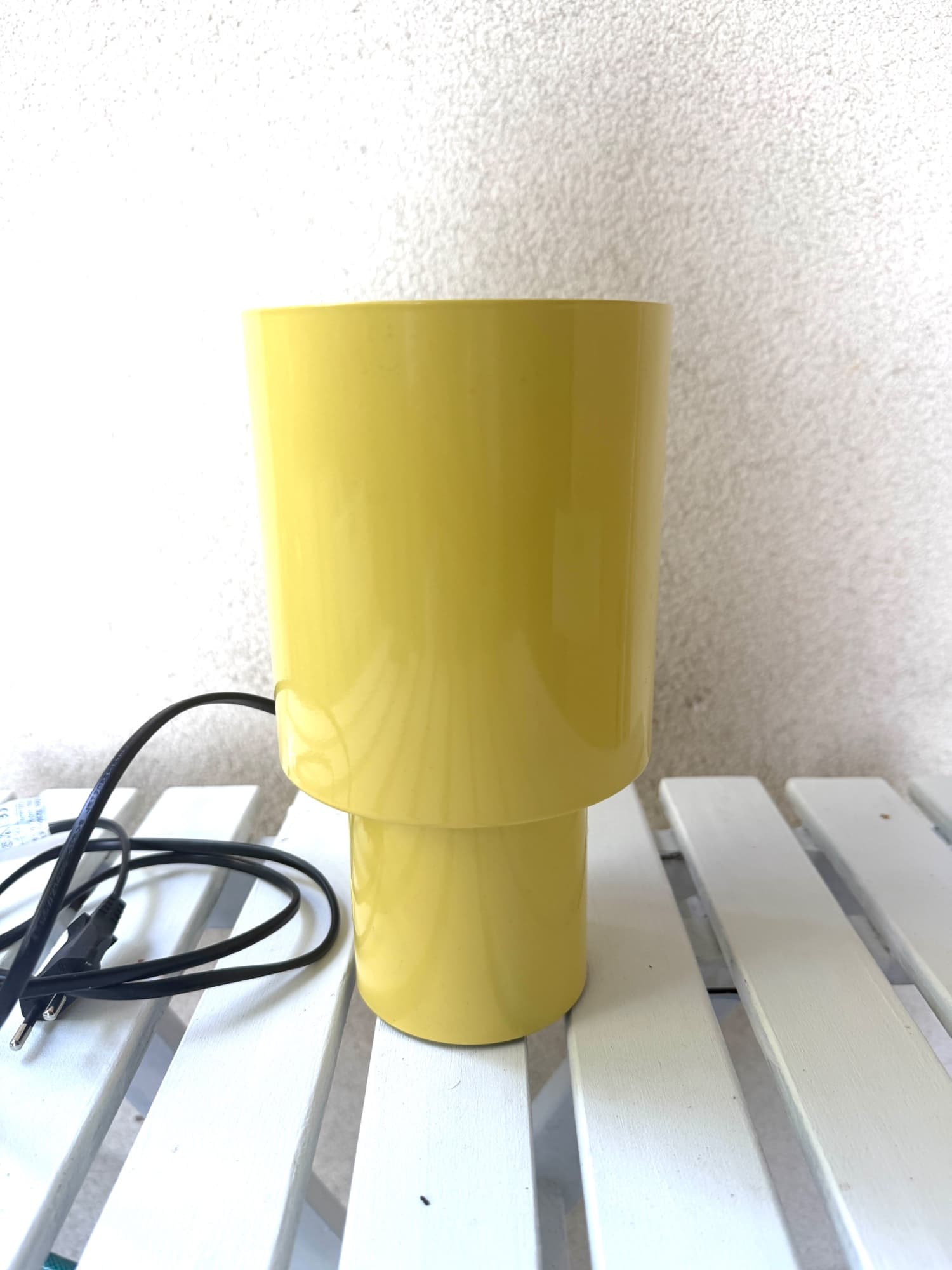 SPETSBOJ lampa stołowa, można przyciemniać/żółty, 22 cm