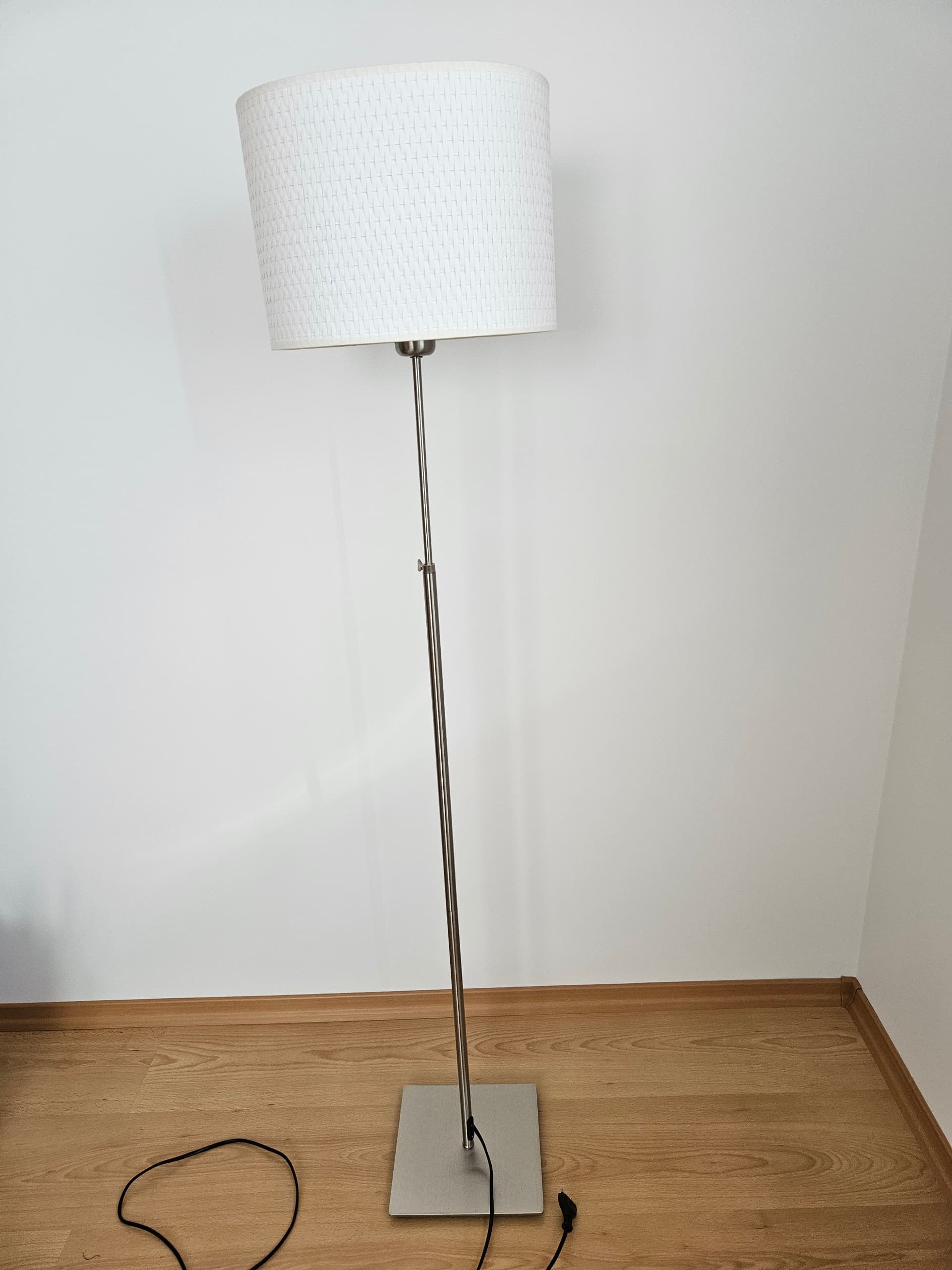 LAMPA ALANG