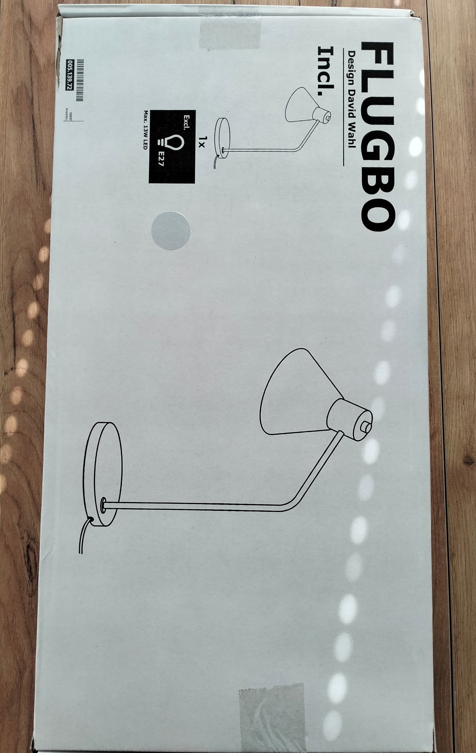 LAMPA IKEA FLUGBO