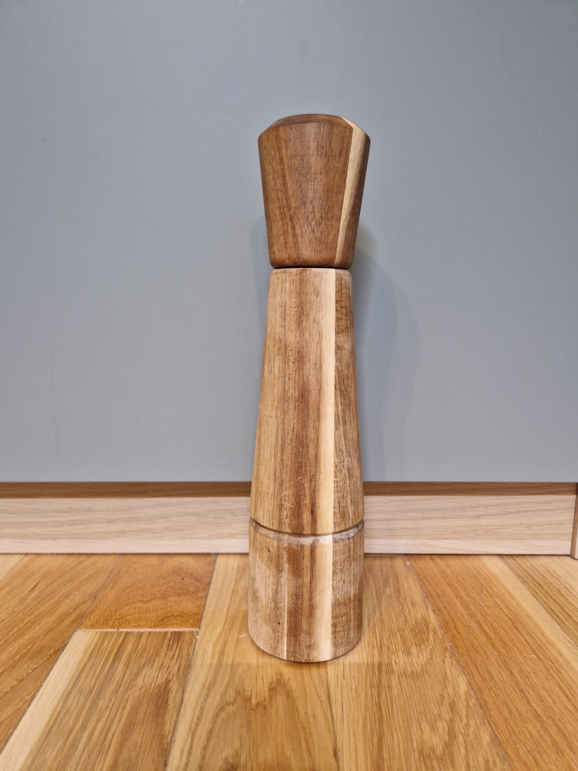 INTRESSANT młynek, akacja, 27 cm
