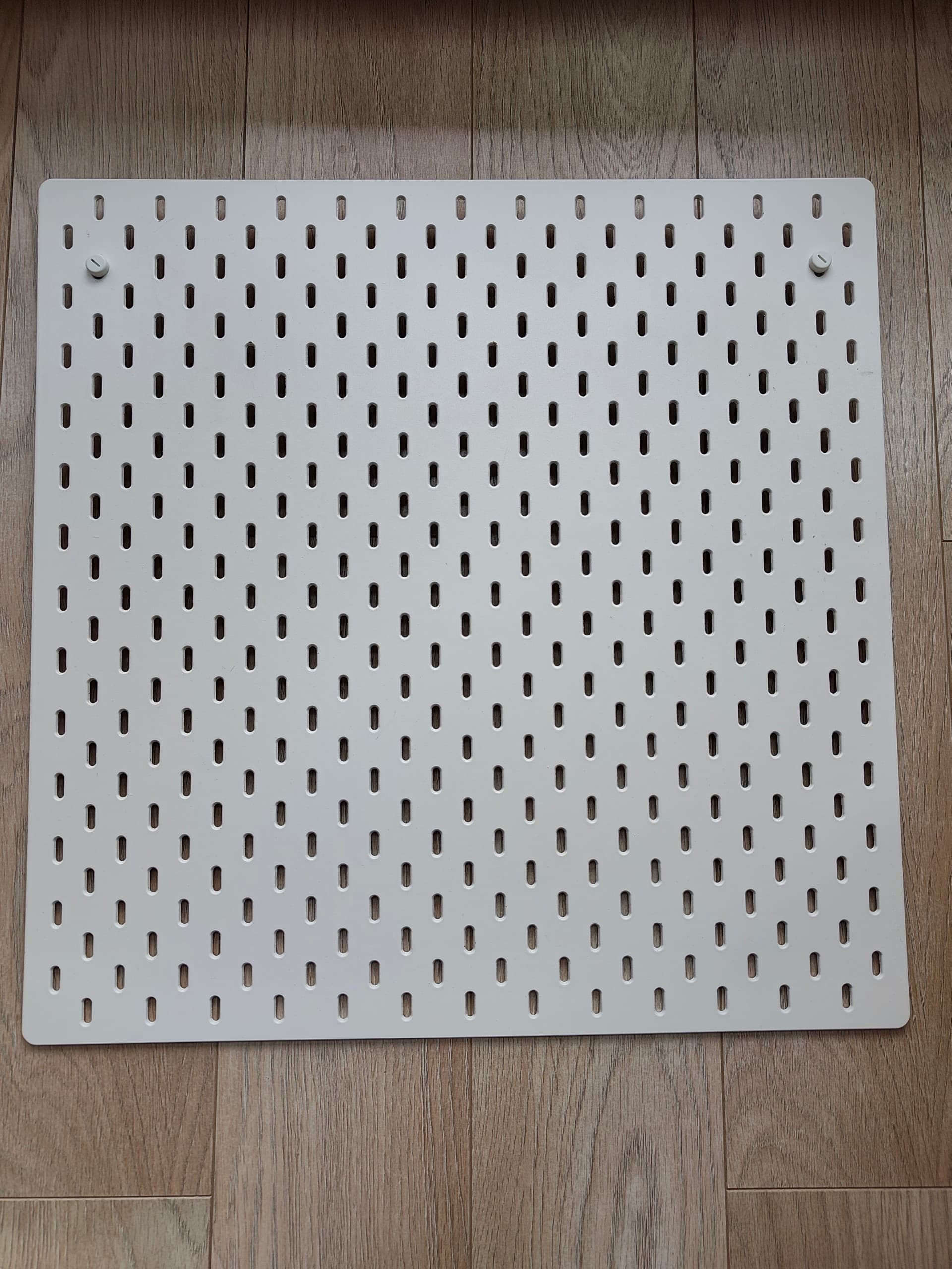 SKÅDIS tablica perforowana, biały, 56x56 cm