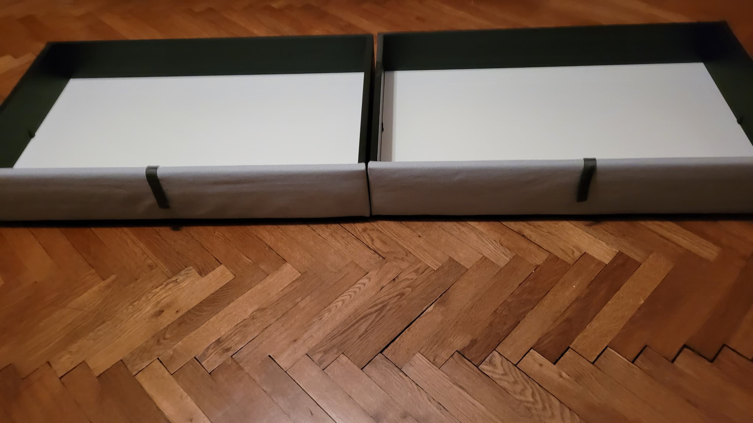 Pojemniki pod łóżko