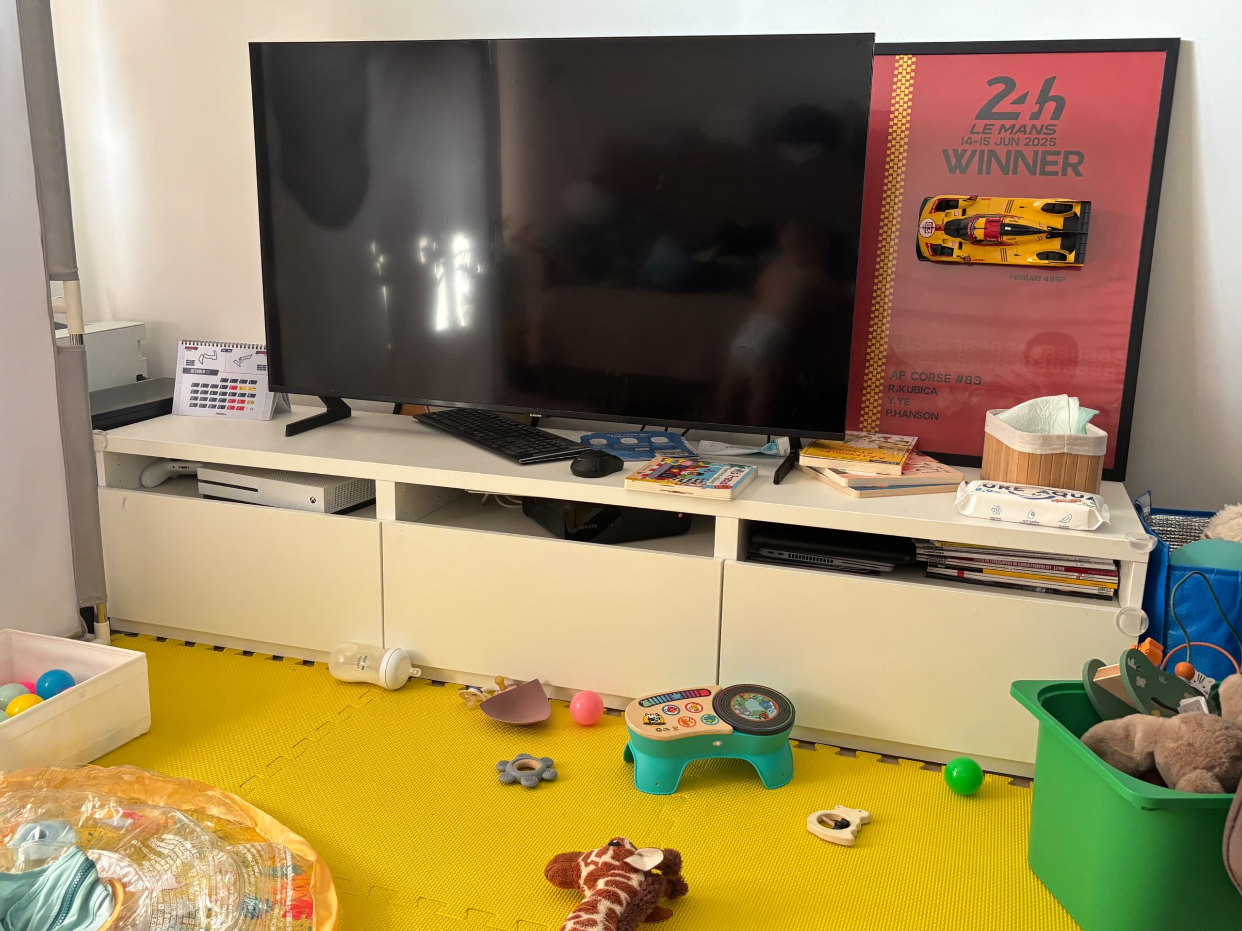REGAŁ TV BESTA