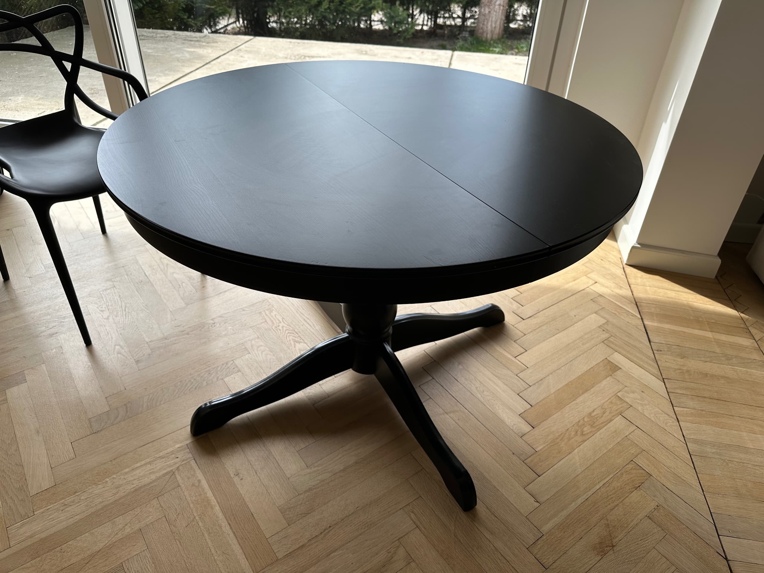 ROSENTORP stół rozkładany, czarny, 110/155 cm