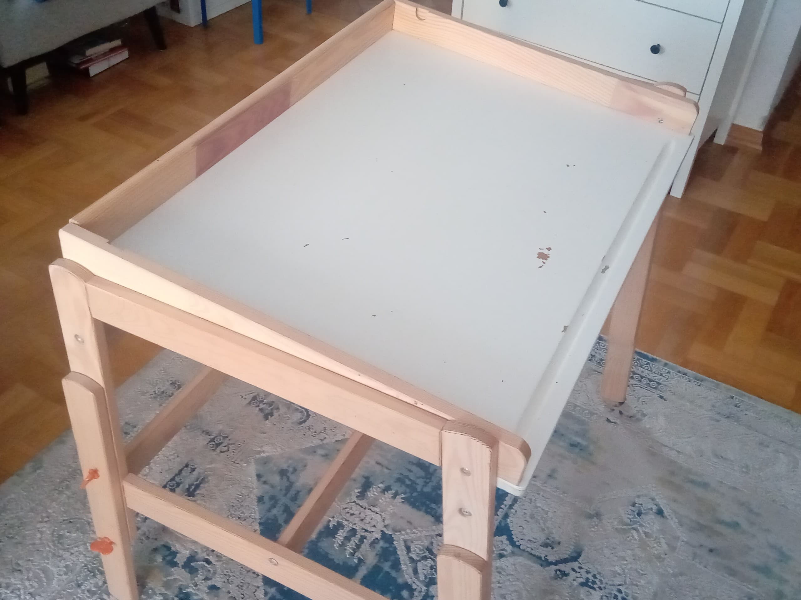 FLISAT biurko dla dziecka, regulowane