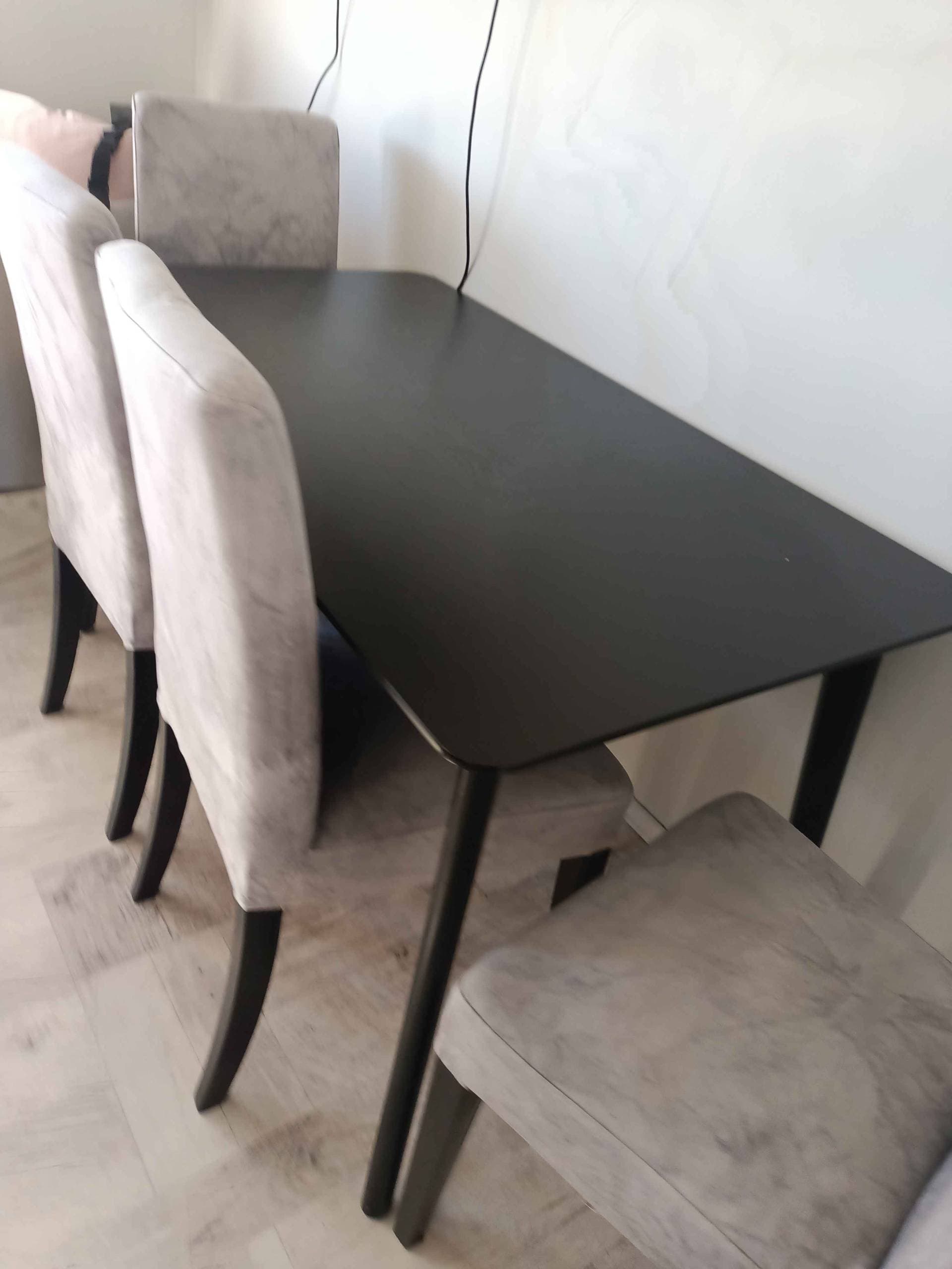 stol LISABO i 4 krzesla HENRIKSDALL
