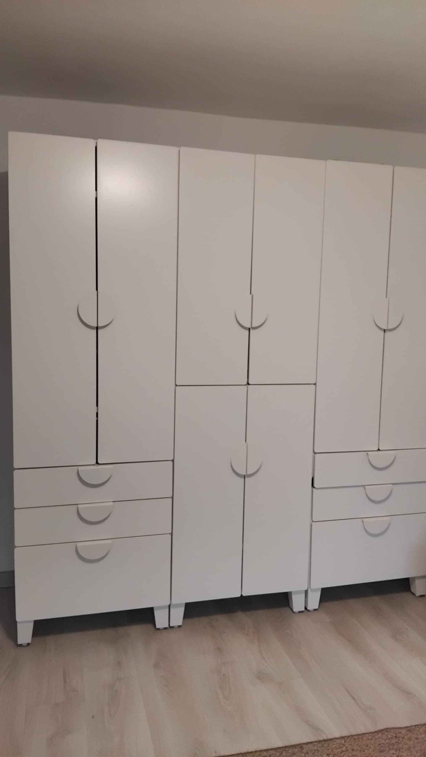 SMÅSTAD / PLATSA szafa, biały biały/z 3 szufladami, 60x42x181 cm