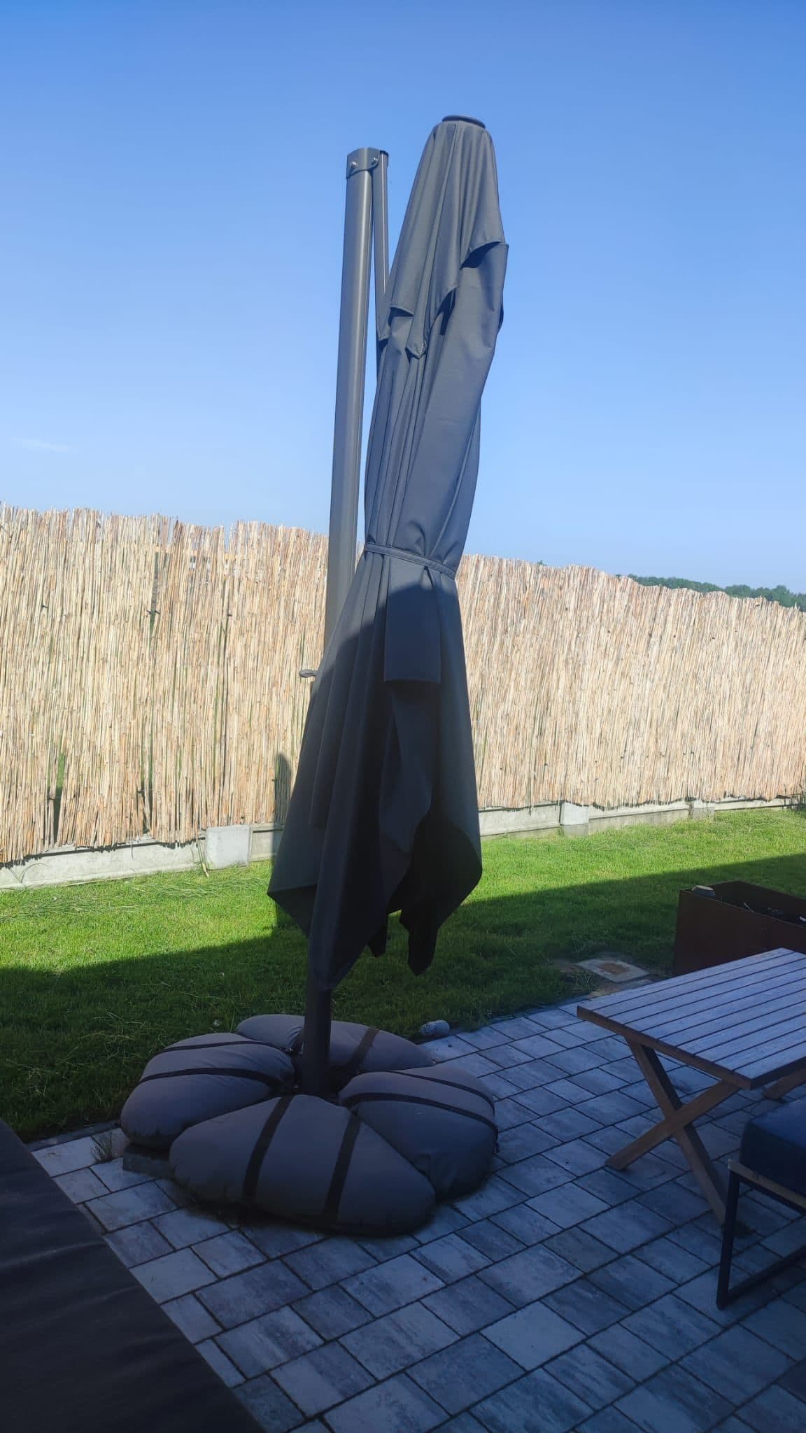 SEGLARÖ zawieszany parasol, antracyt/z nachyleniem, 330x240 cm