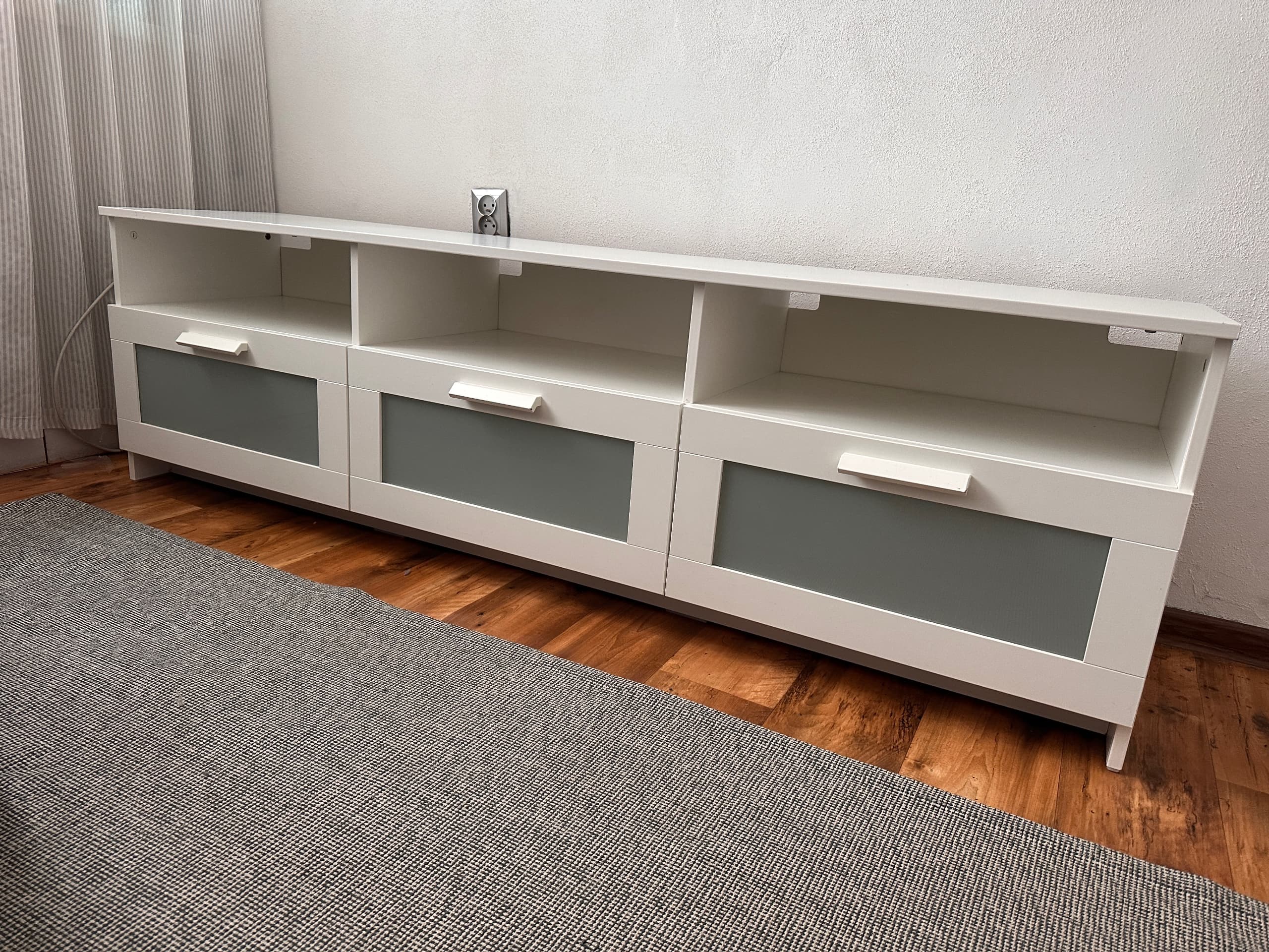 BRIMNES szafka pod TV, biały, 180x41x53 cm
