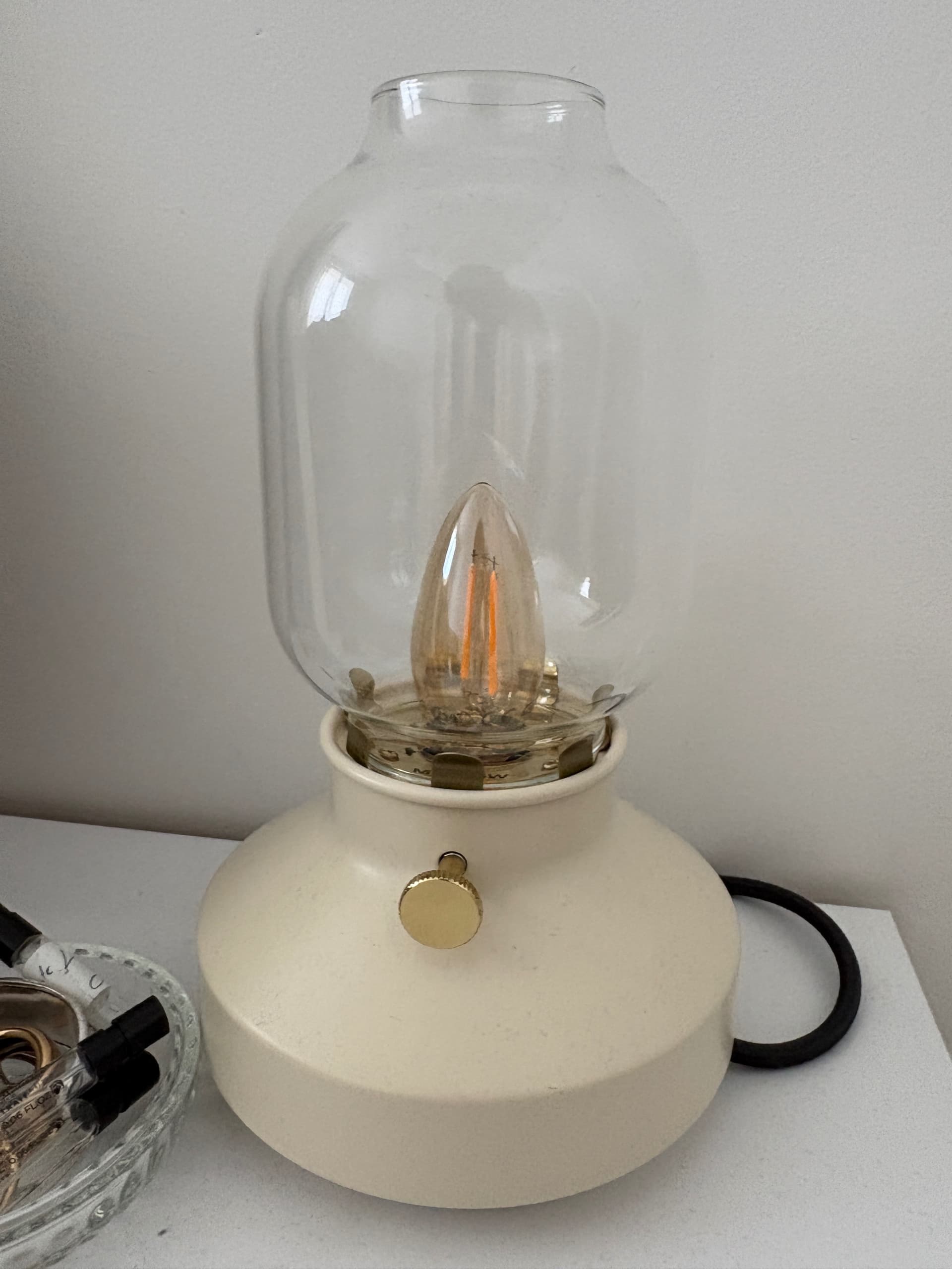 TÄRNABY lampa stołowa, można przyciemniać beżowy, 25 cm