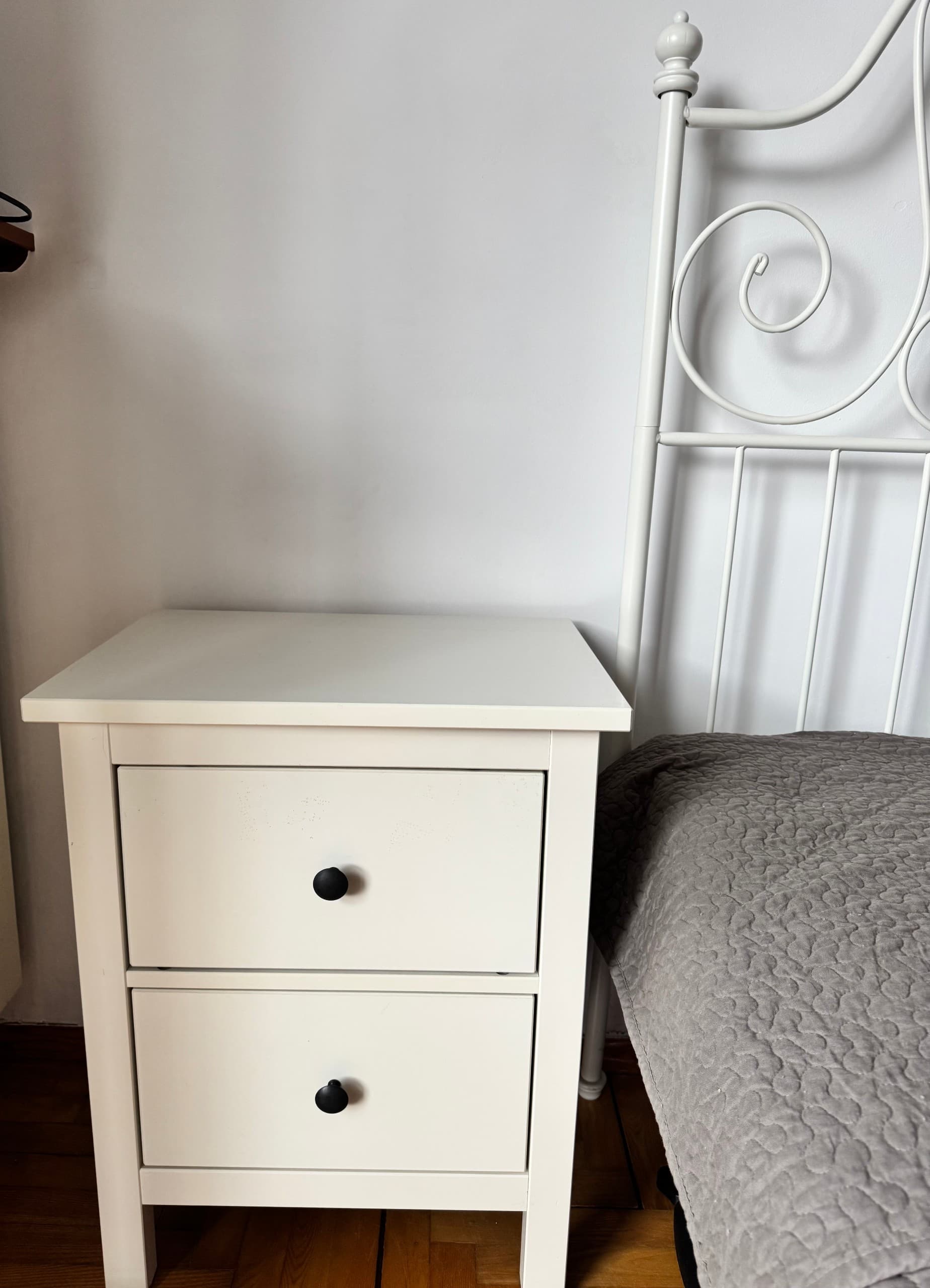 HEMNES komoda, 2 szuflady, biała bejca, 54x66 cm
