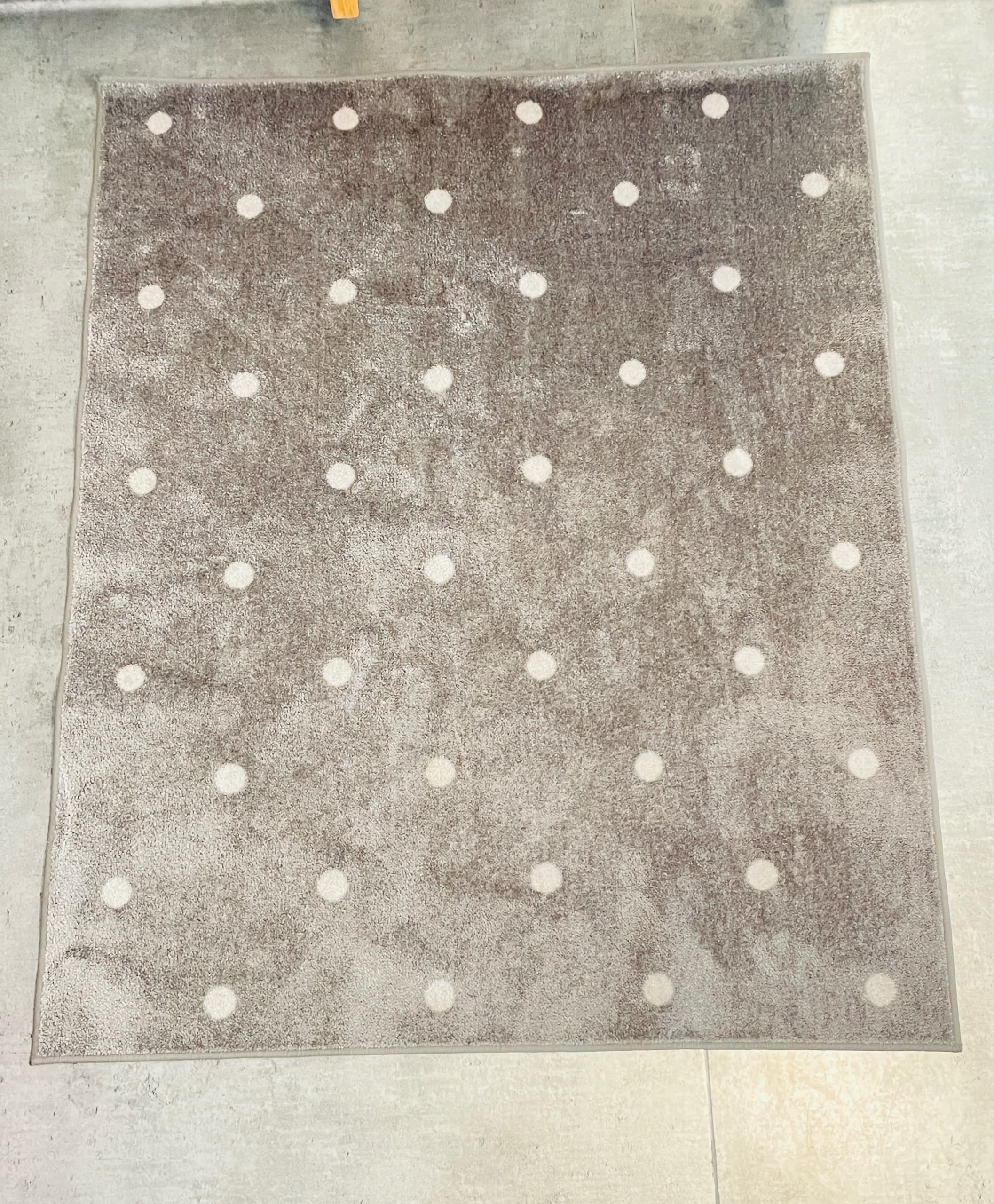 LEN dywan, w kropki/szary, 133x160 cm