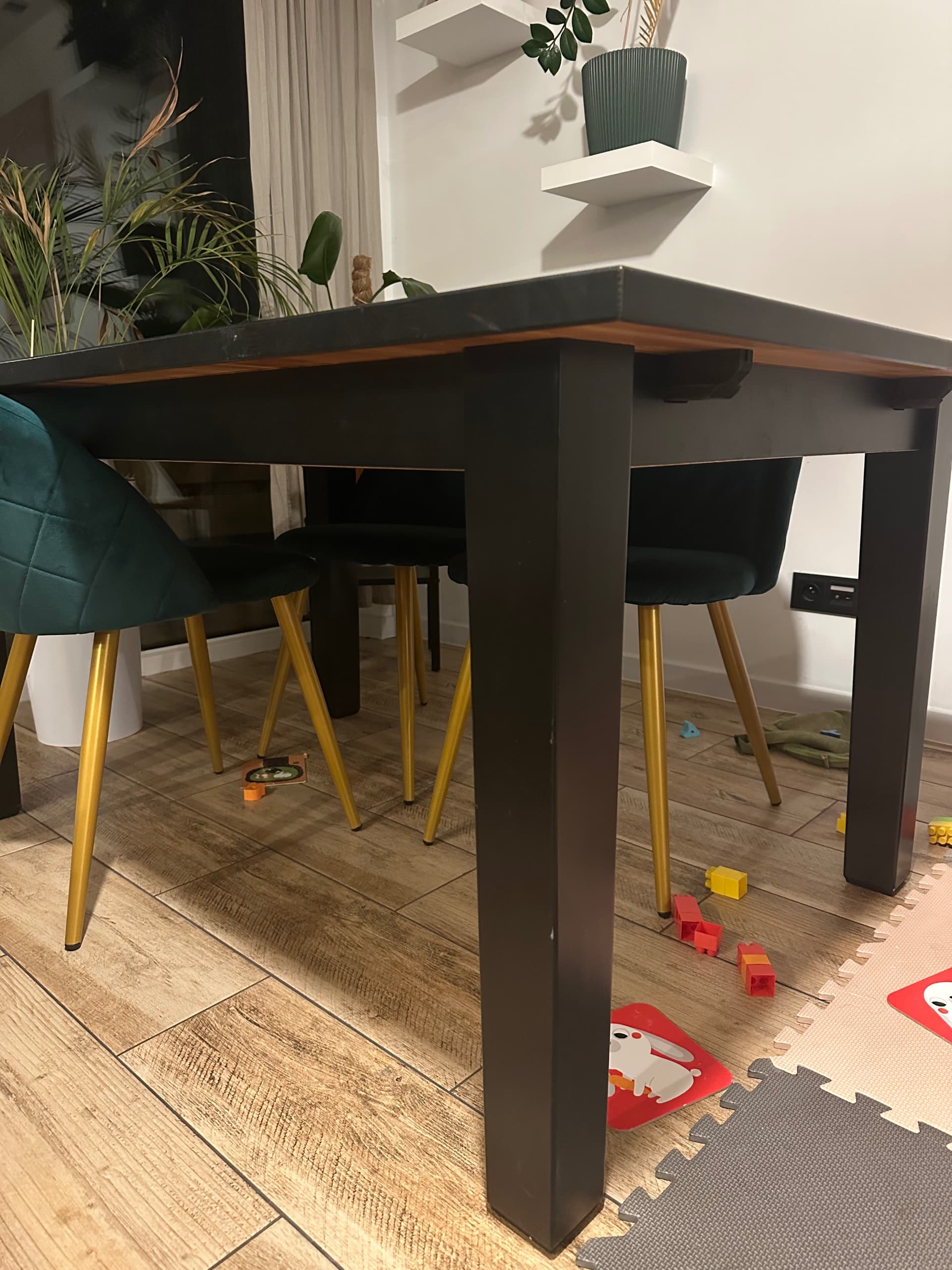 STORNÄS stół rozkładany, bejca patynowa, 147/204x95 cm