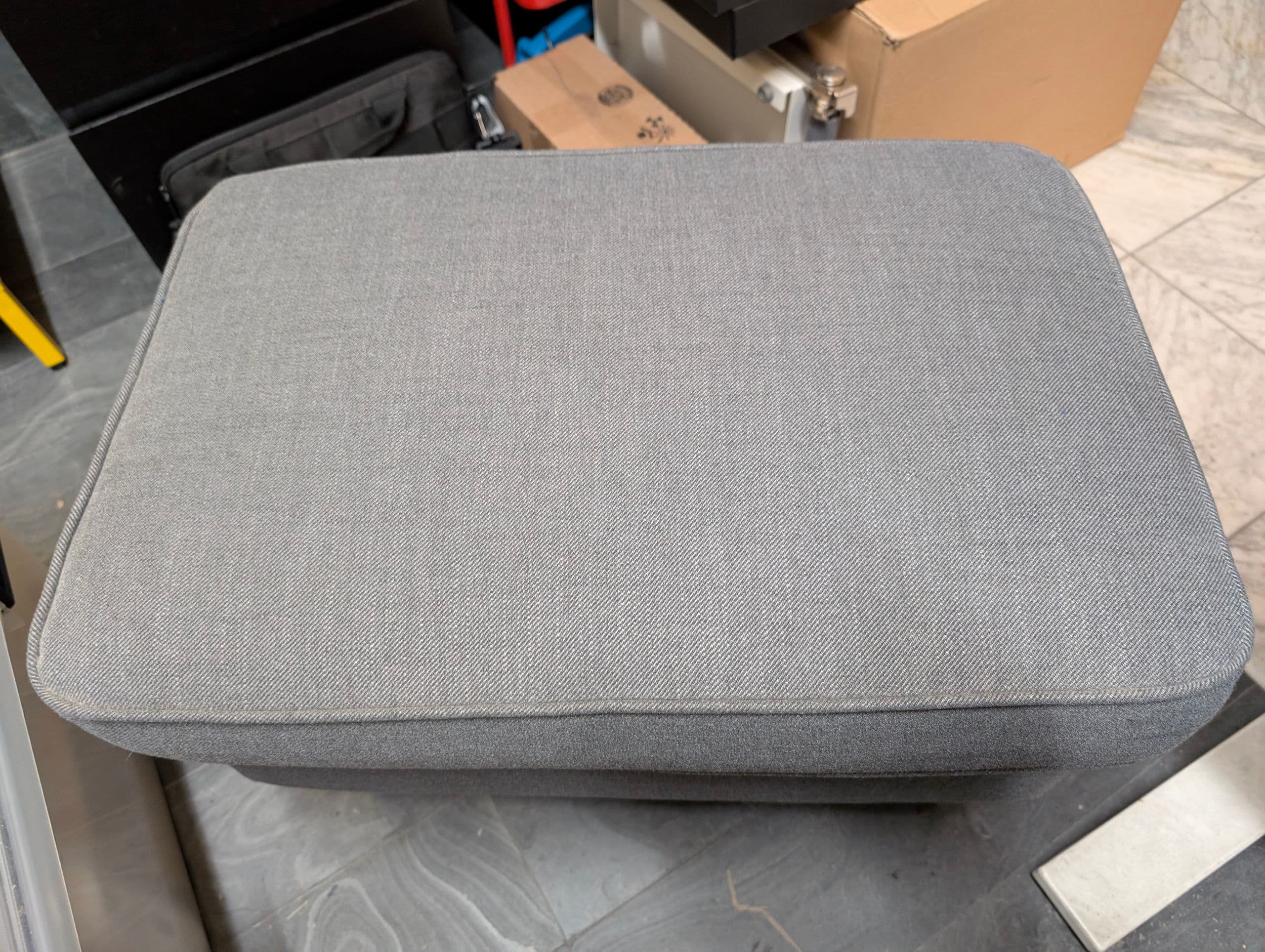 STRANDMON podnóżek, Nordvalla ciemnoszary