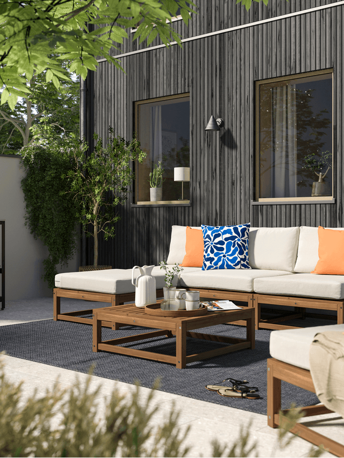 NÄMMARÖ sofa 3-osobowa, na zewnątrz z podnóżkiem/bejca jasnobrązowa Kuddarna jasny szarobeżowy, 210 cm