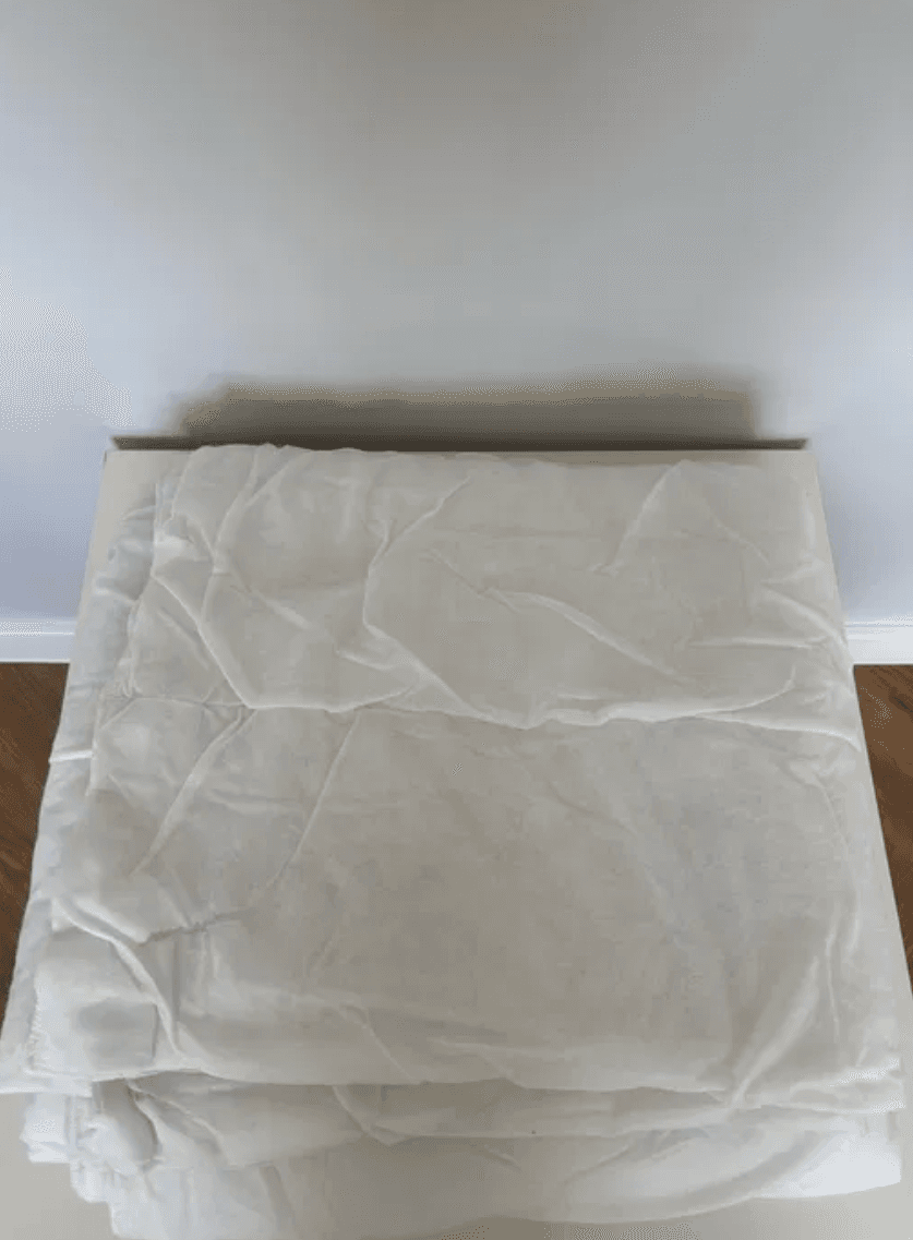  lekka kołdra wakacyjna letnia delikatna chuda IKEA 130x200 cm używana