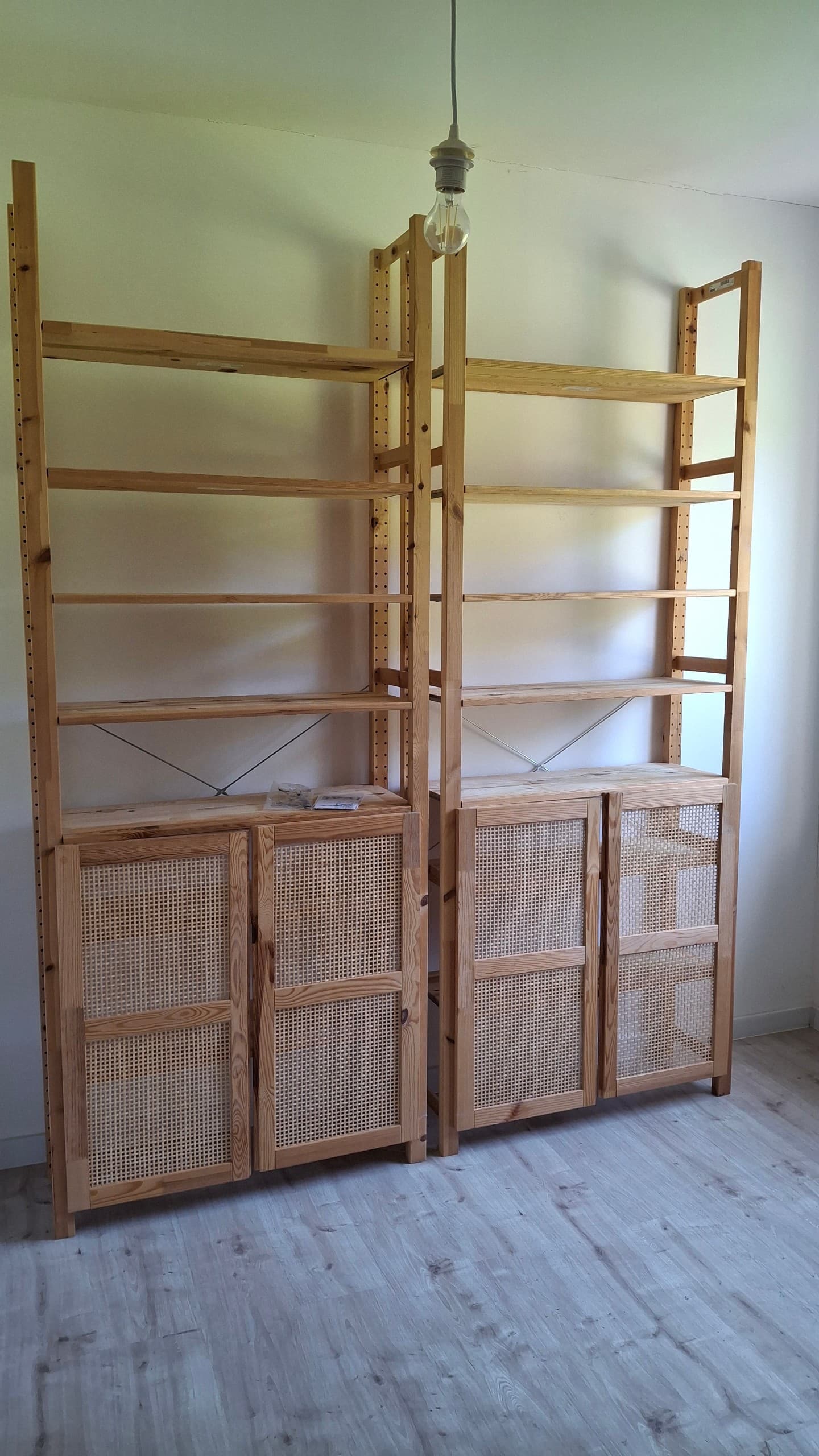IVAR DWA REGAŁY regał z drzwiami, z 2 drzwi/sosna, 89x30x179 cm