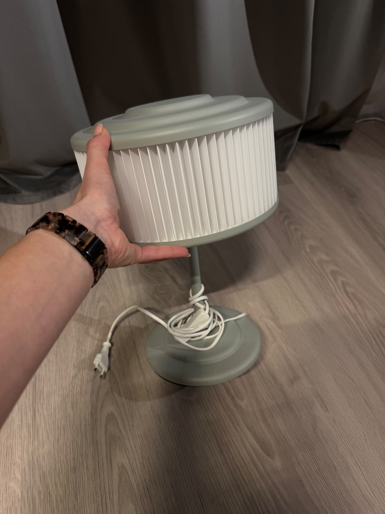 REMTANG LAMPA lampa stołowa, biały tkanina/mosiądzowane, 65 cm