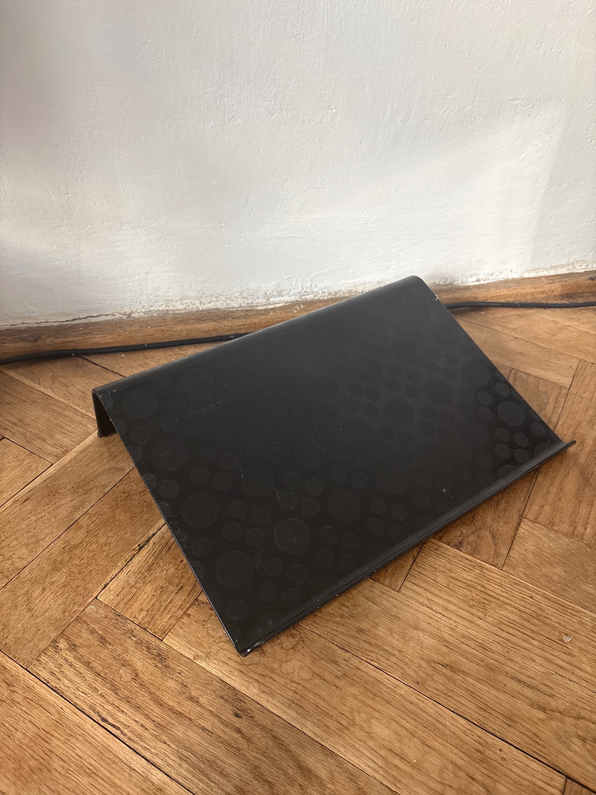 BRADA Podstawka pod laptopa, biały