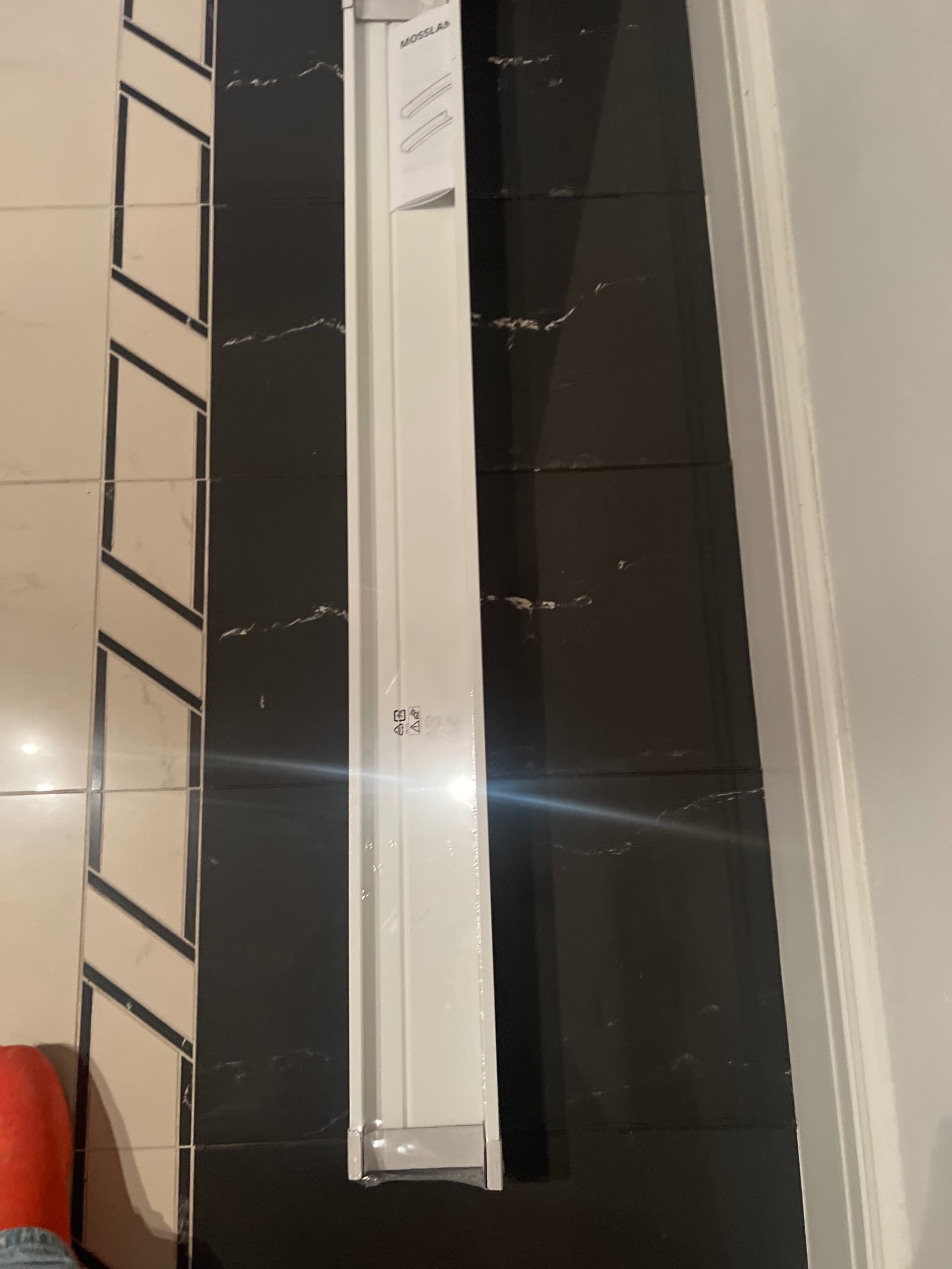 MOSSLANDA półka na zdjęcia, biały, 115 cm