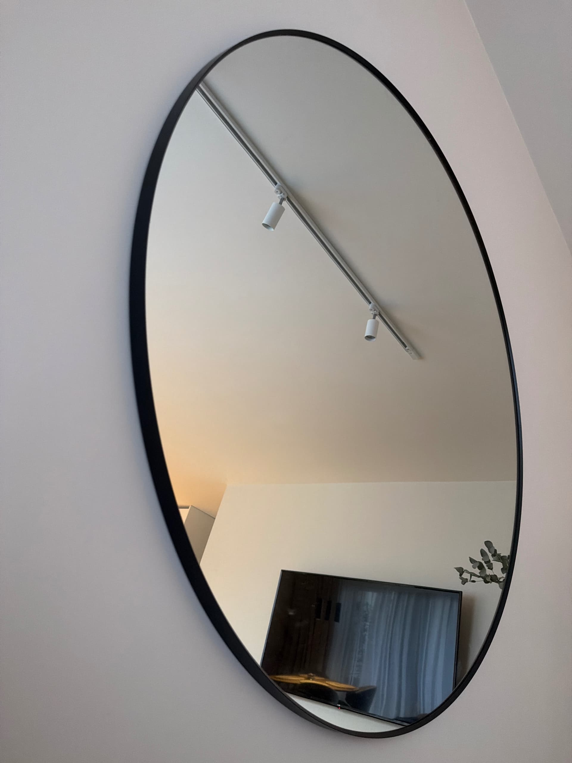 LINDBYN lustro, czarny, 110 cm