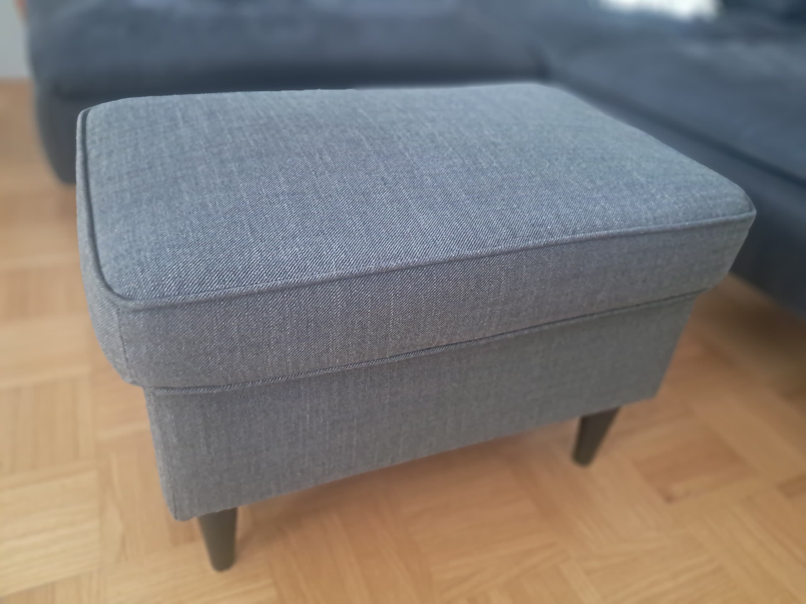 STRANDMON podnóżek ze schowkiem, Nordvalla ciemnoszary