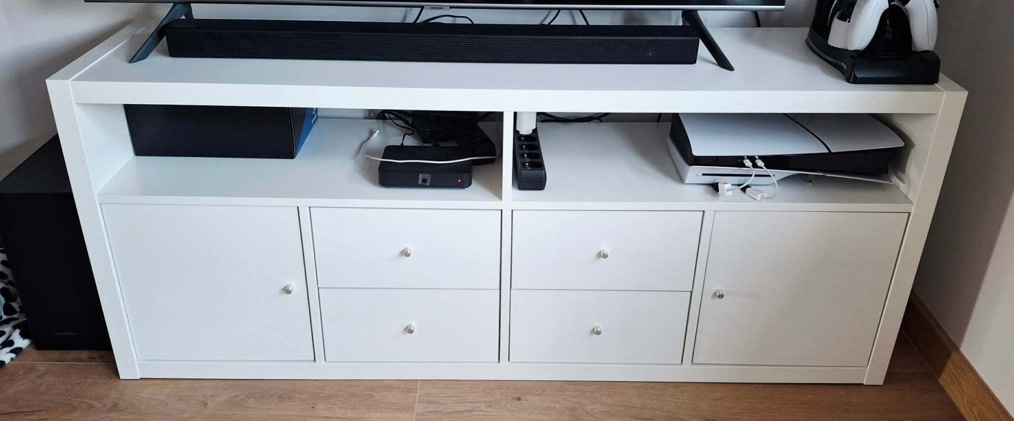 KALLAX szafka pod TV, biały, 147x39x60 cm