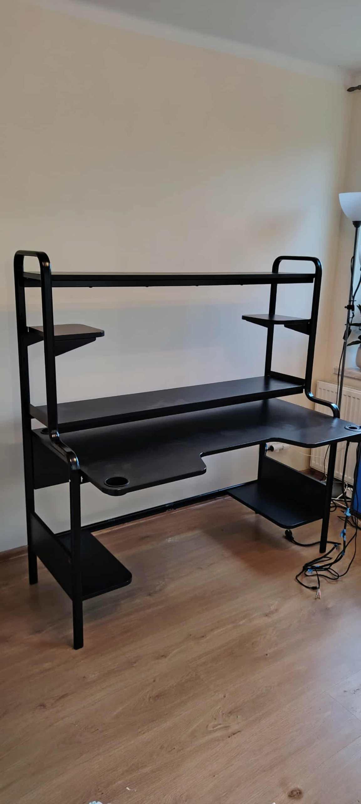 FREDDE biurko gamingowe, czarny, 140/185x74x146 cm