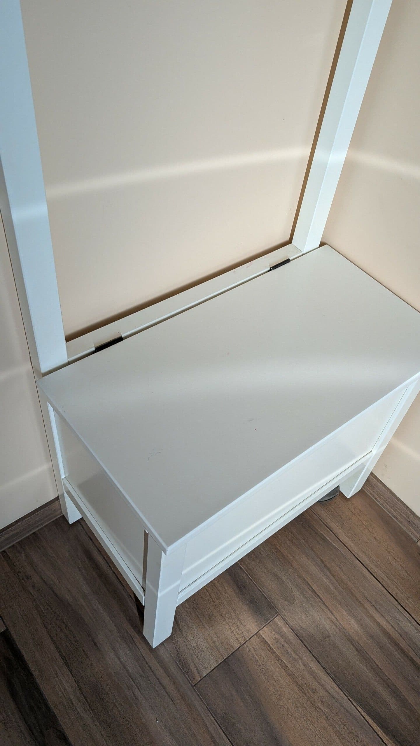 Ławka z uchwytami Hemnes