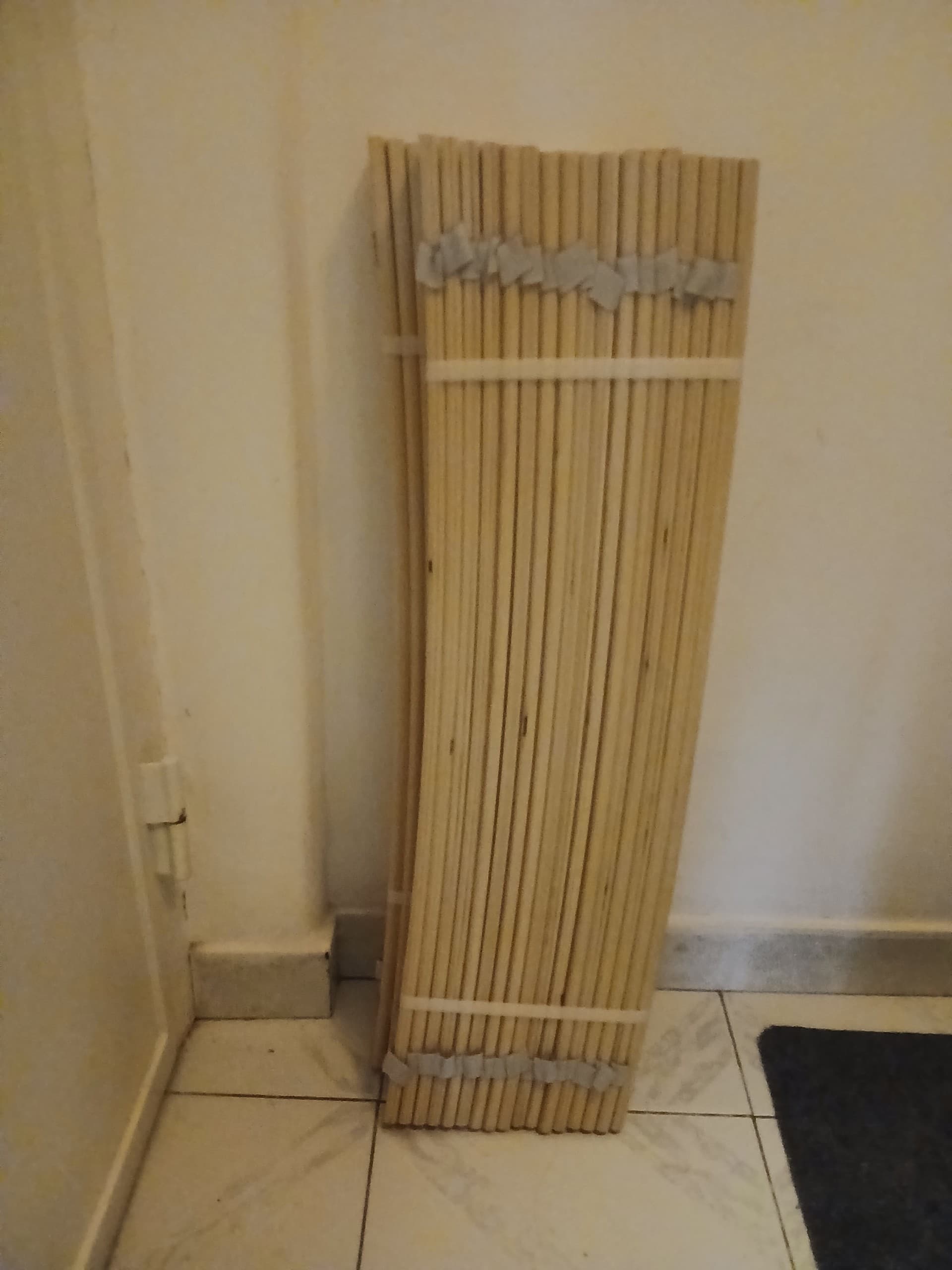 LURÖY estrado de ripas, 140x200 cm
