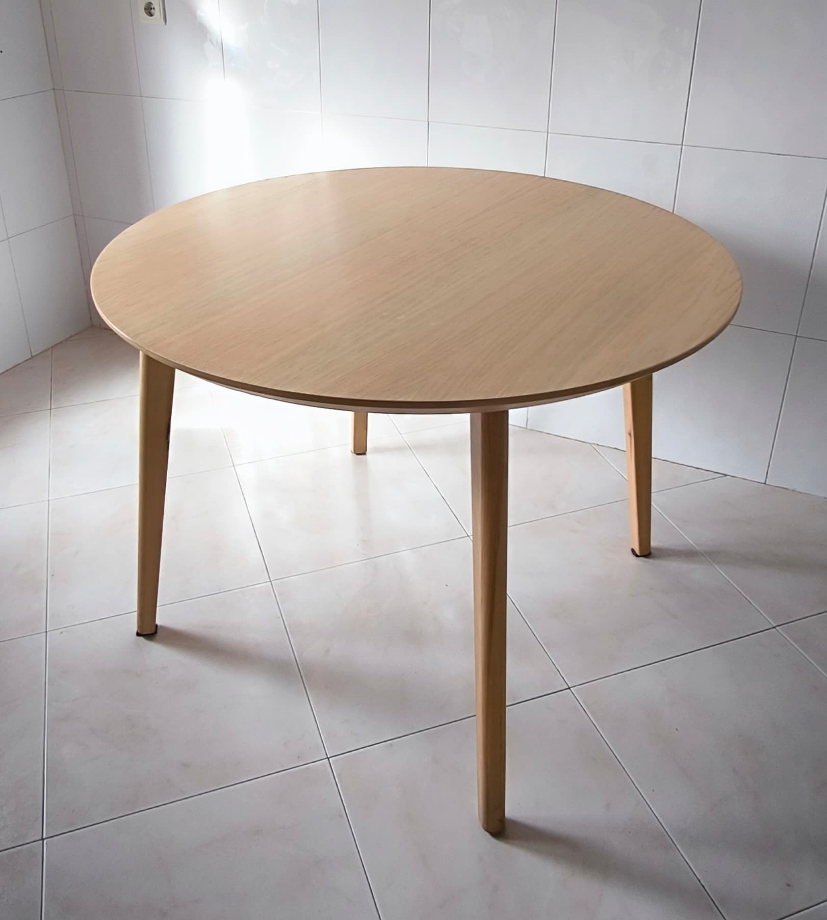 LISABO Table, ash veneer, 105 cm