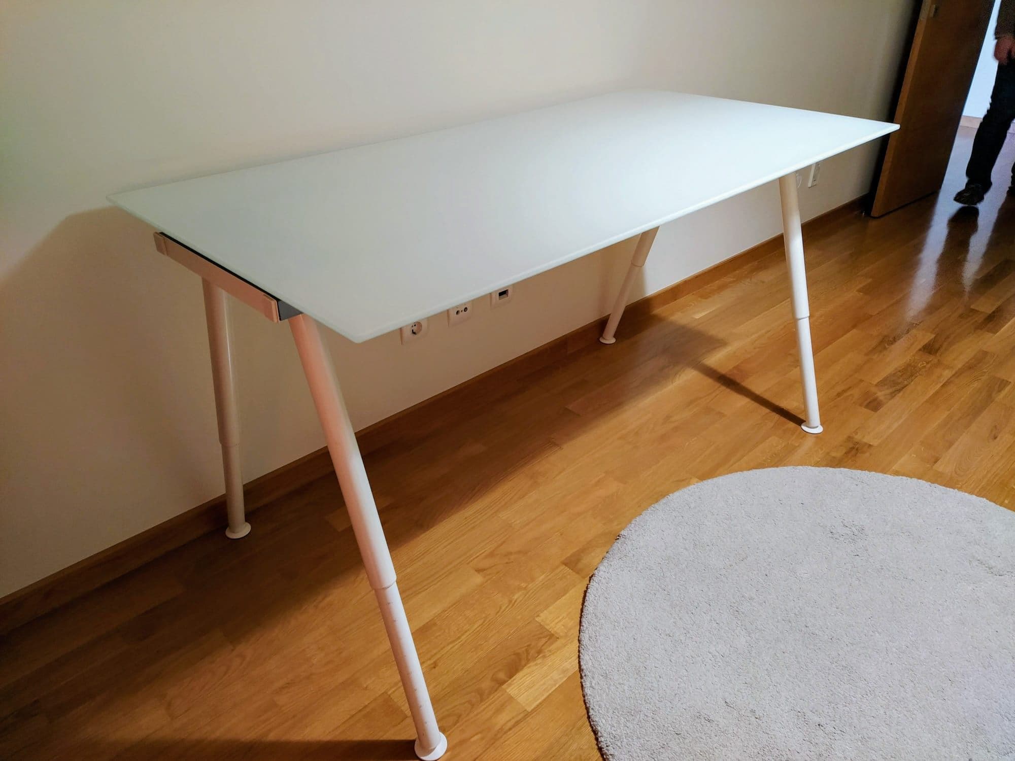 TROTTEN desk, white, 160x80 cm