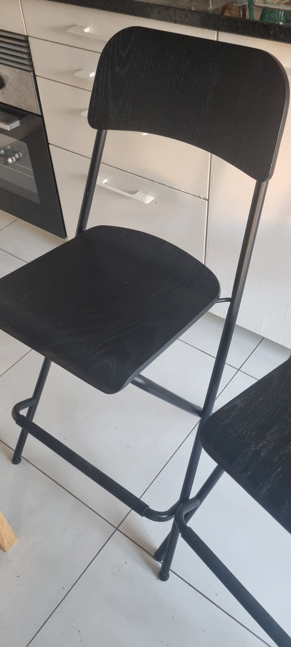 FRANKLIN Banco alto c/encosto, dobrável, preto, preto. Decorar a sua casa!