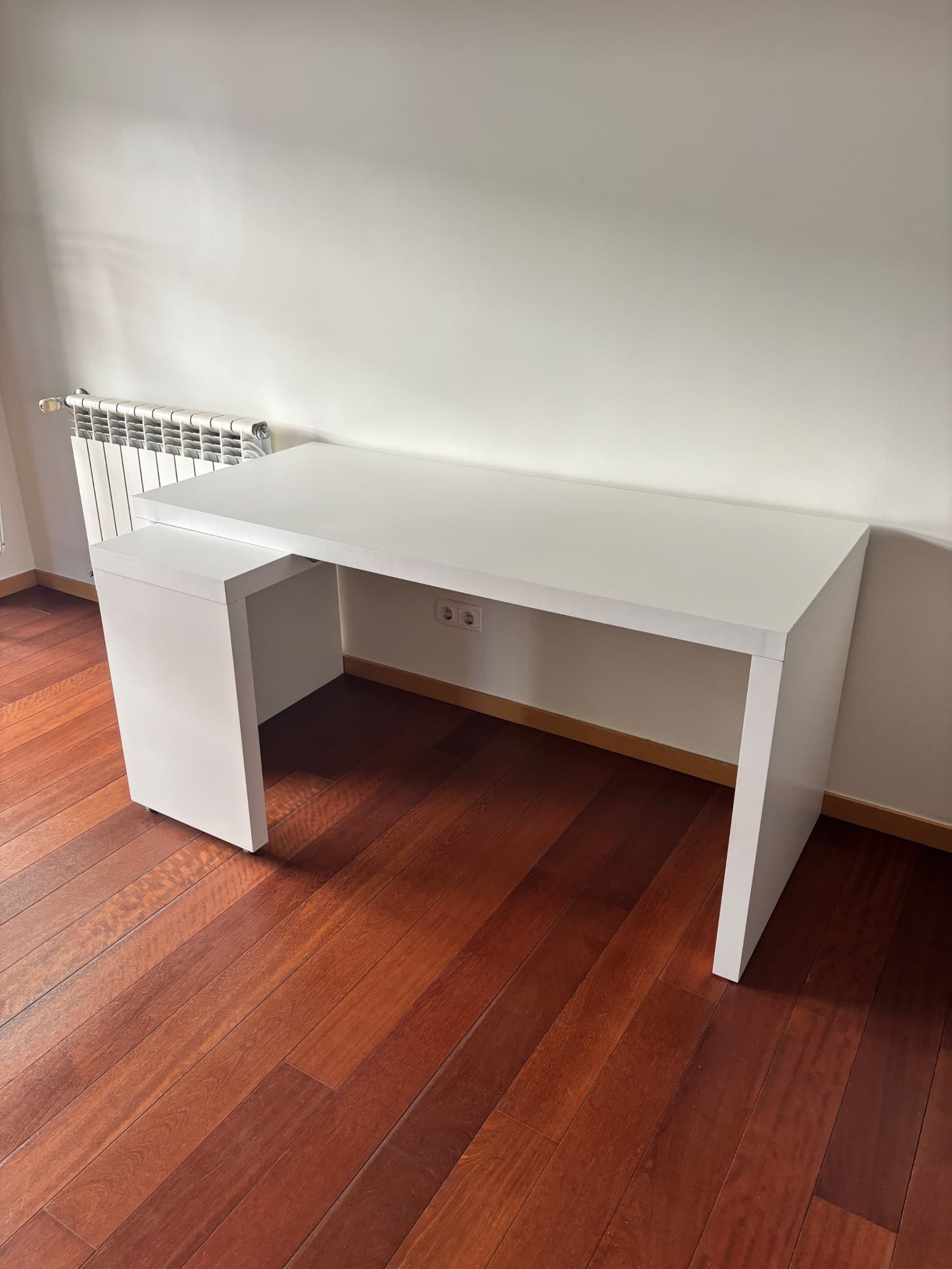 MALM Desk with pull-out panel, white, 151x65 cm