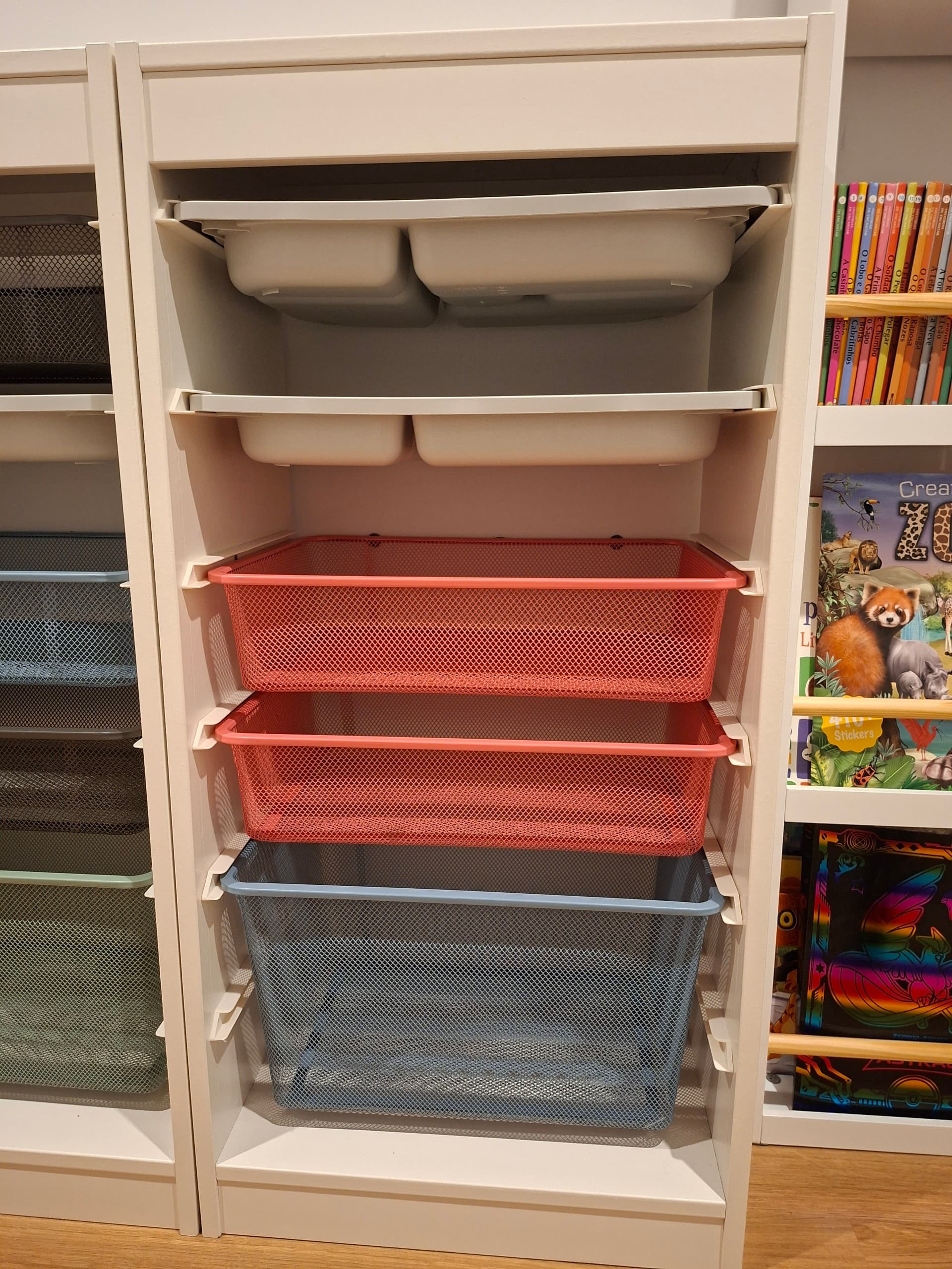 TROFAST storage combination with boxes, white/dark grey, 46x30x94 cm