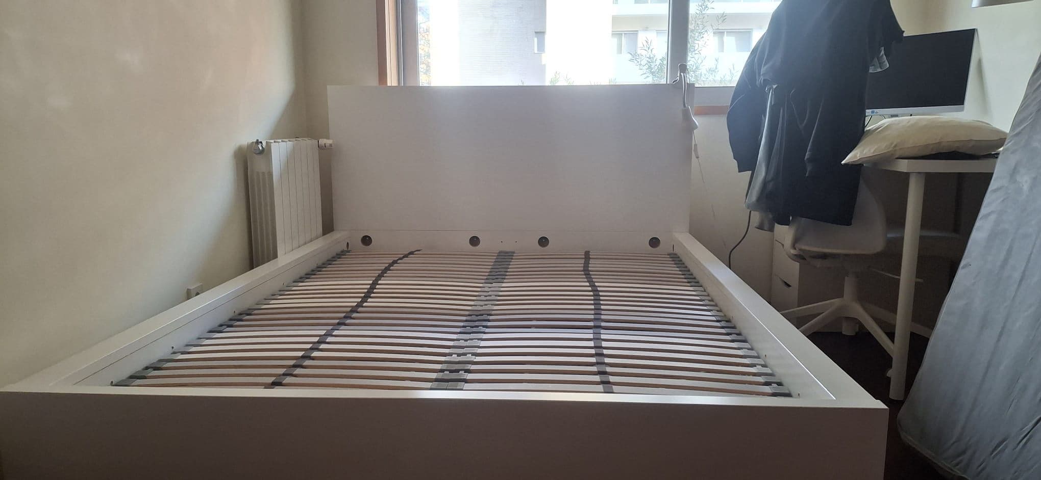 MALM bed frame, high, w 4 storage boxes, white/Lindbåden, 140x200 cm